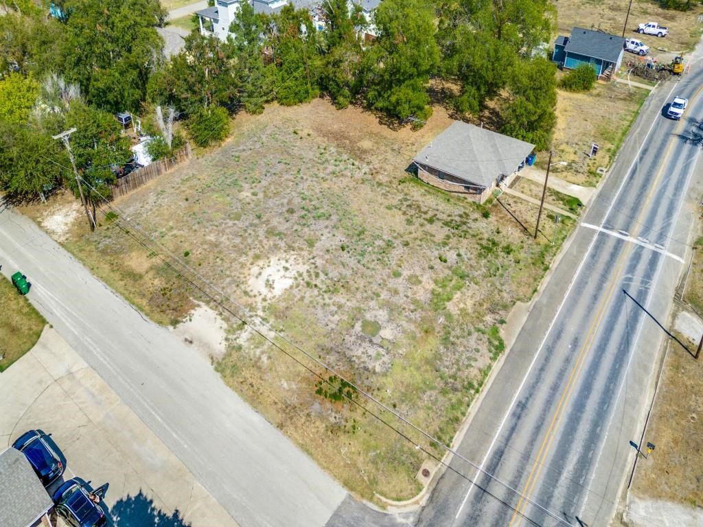 402 E Pecan Street