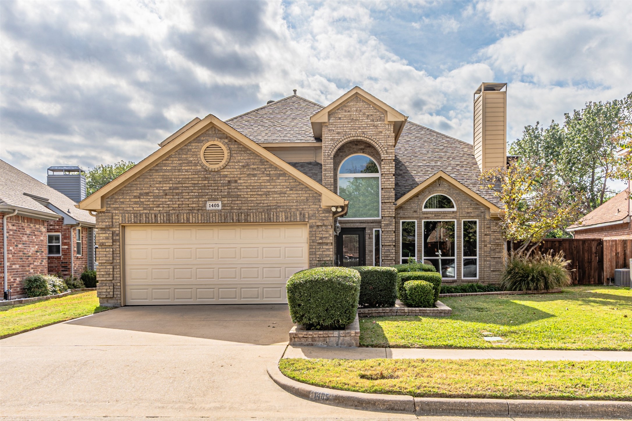 1405 Indian Lake Trail