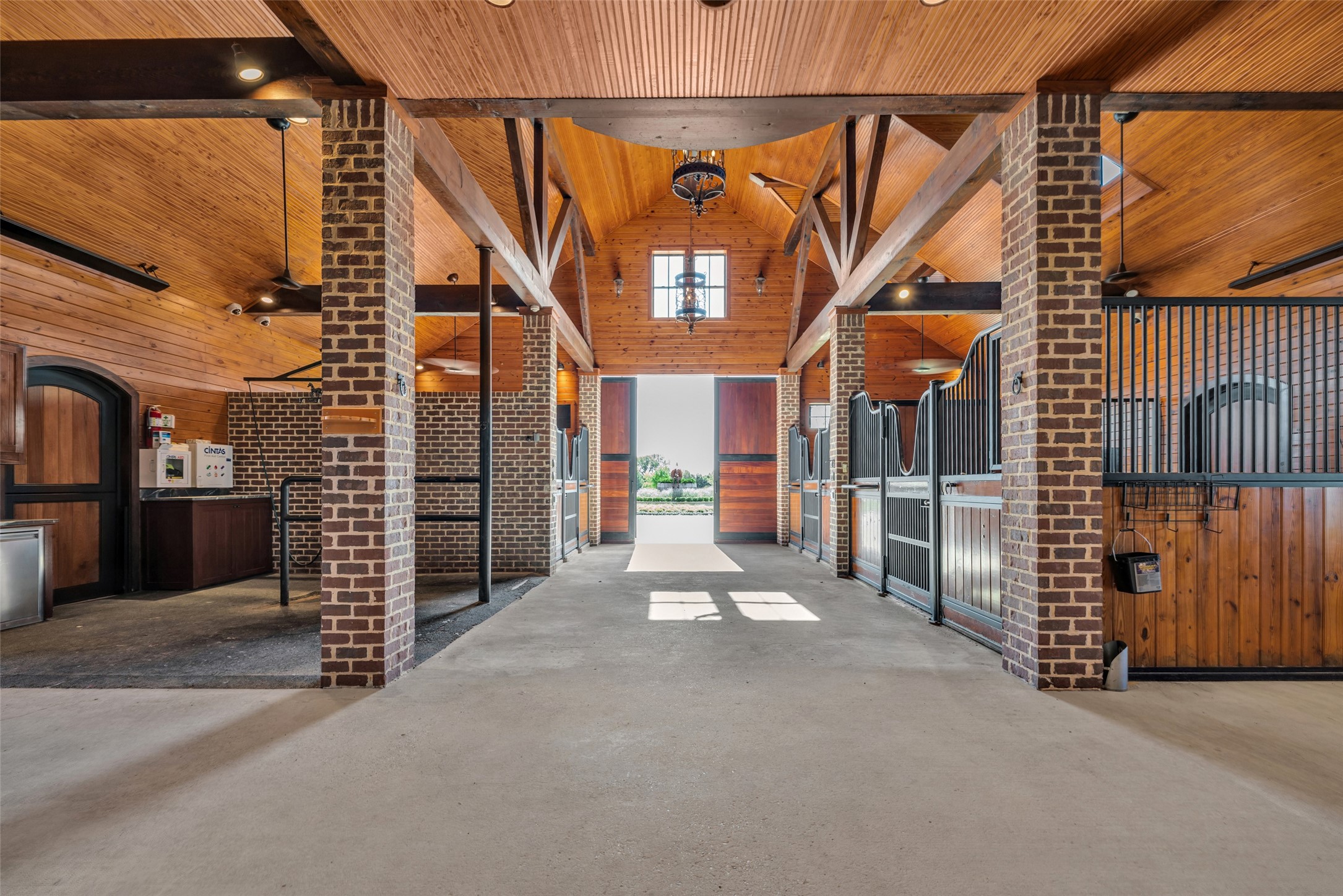165 Yankee Creek Road