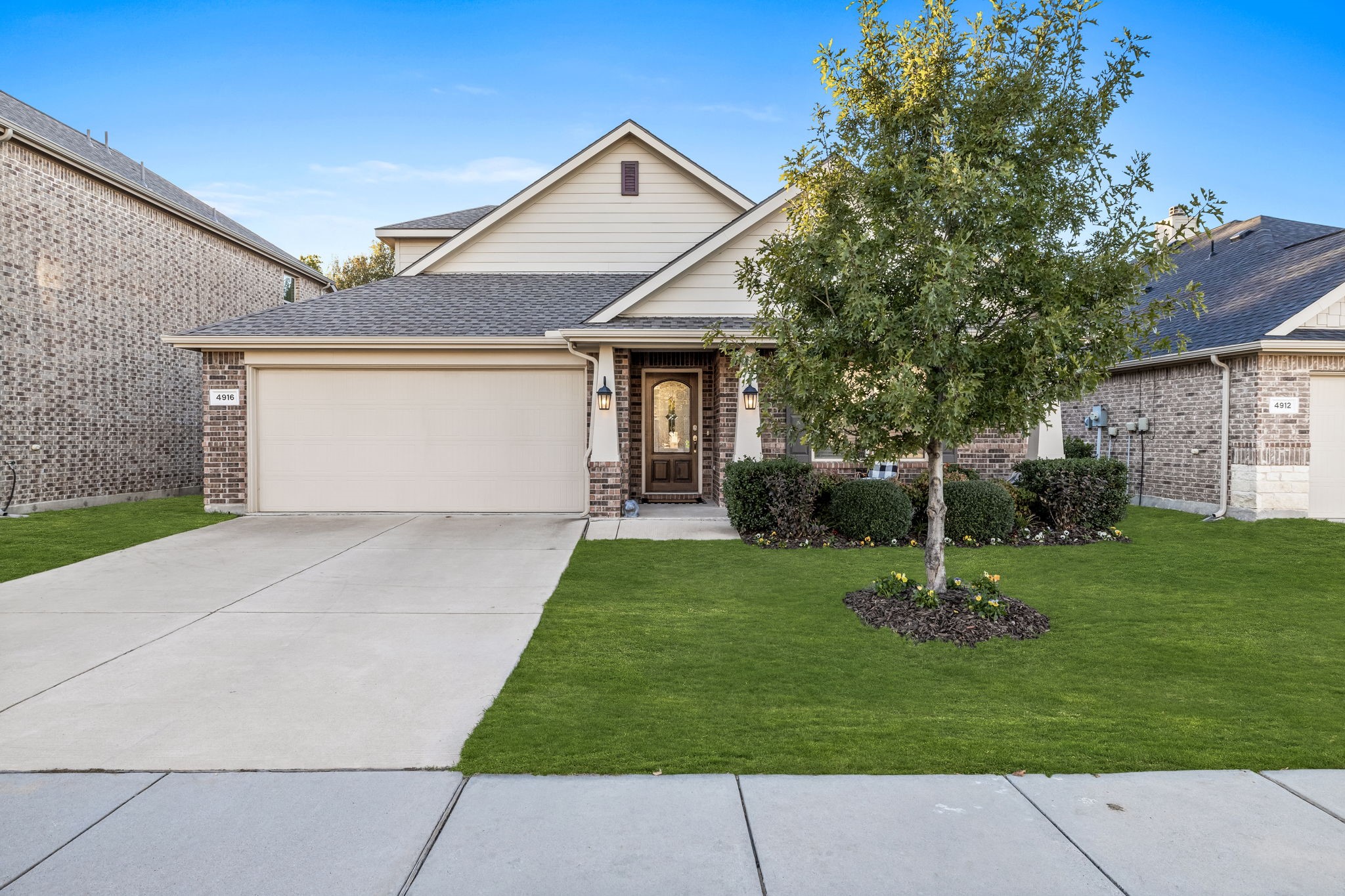 4916 McClellan Drive