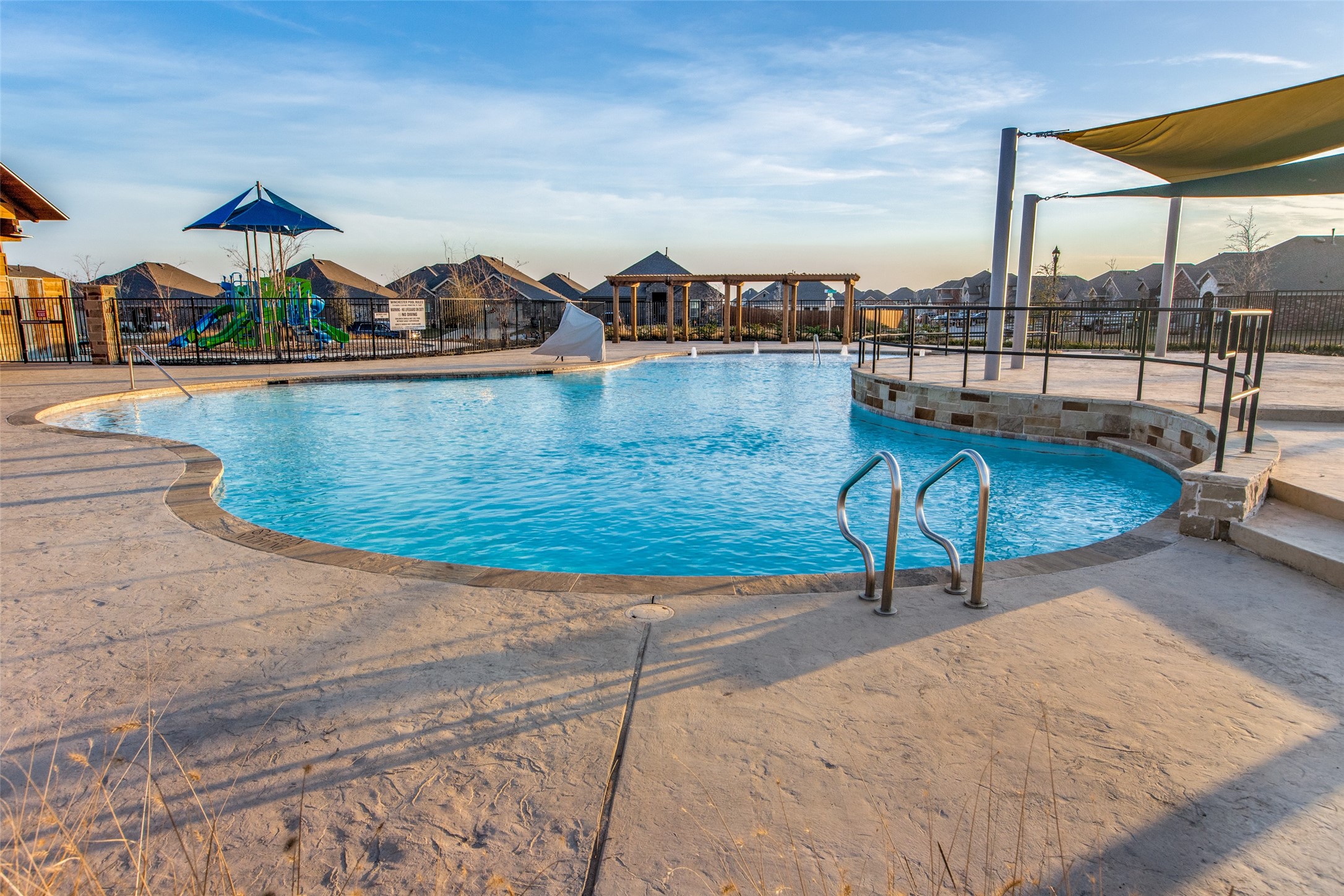 600 Spur Ridge