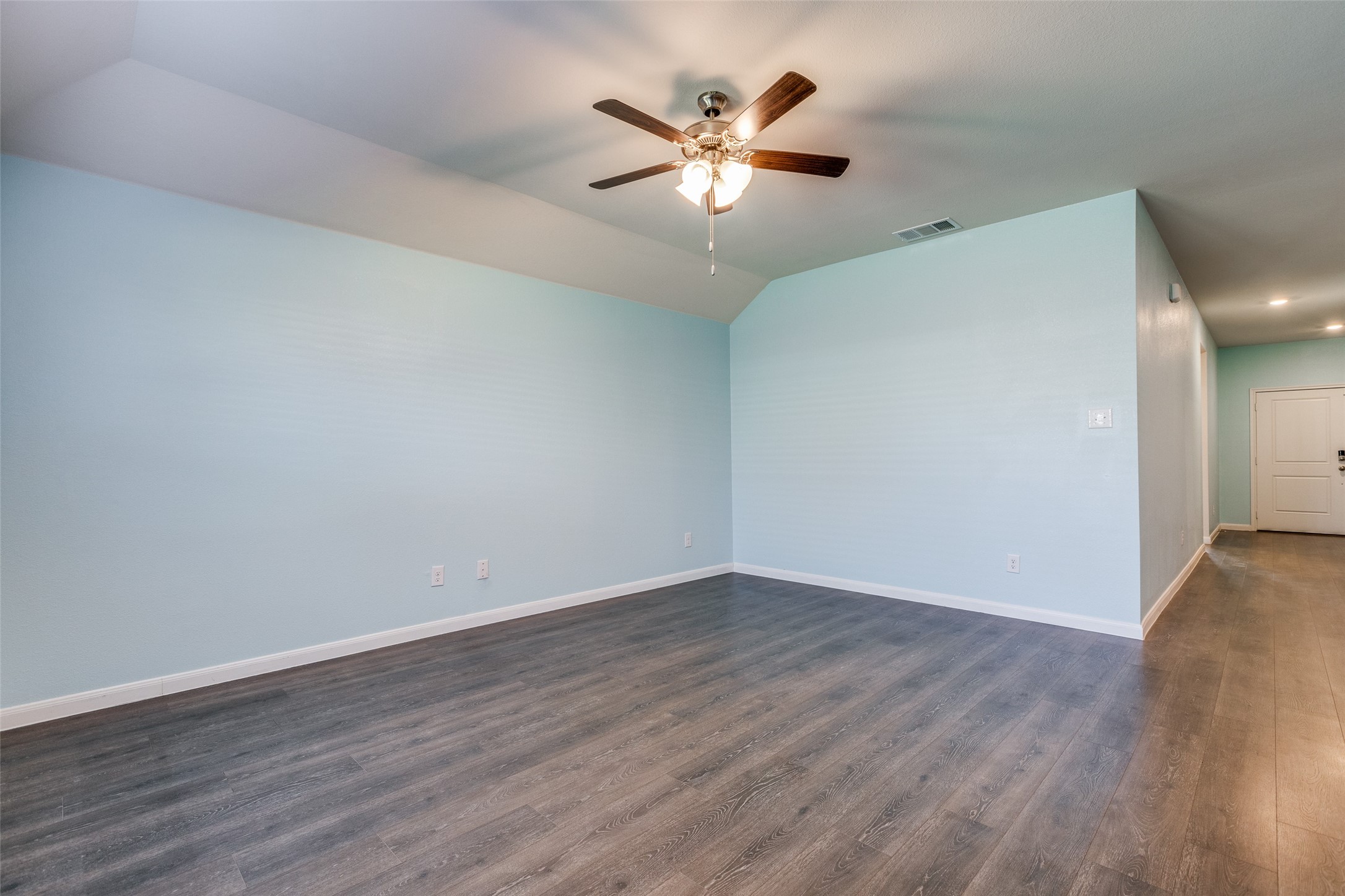 600 Spur Ridge