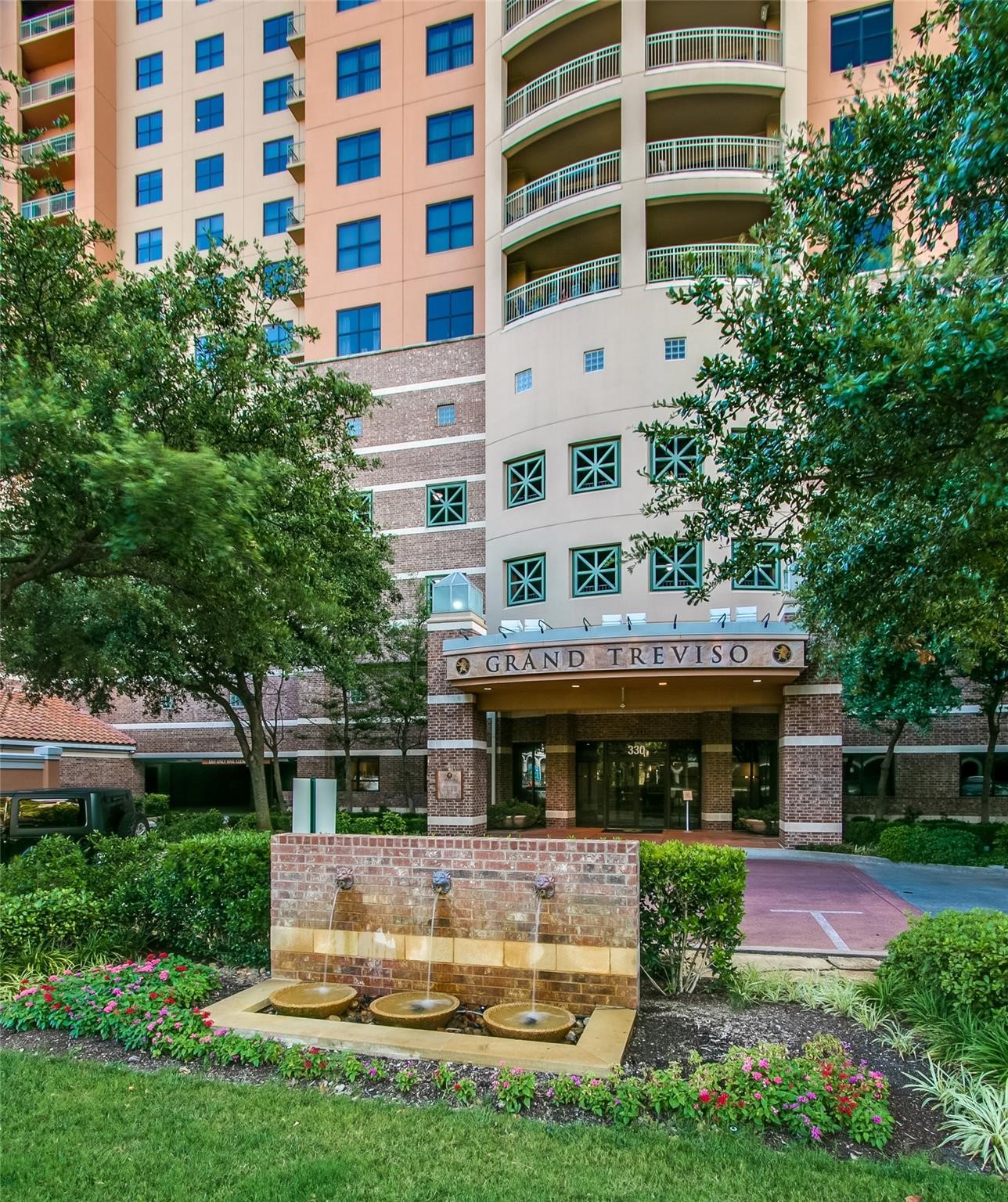 330 Las Colinas Boulevard E 444