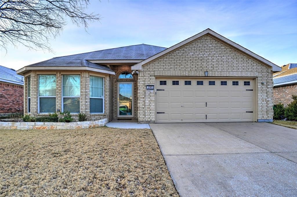 2505 Emerald Lane