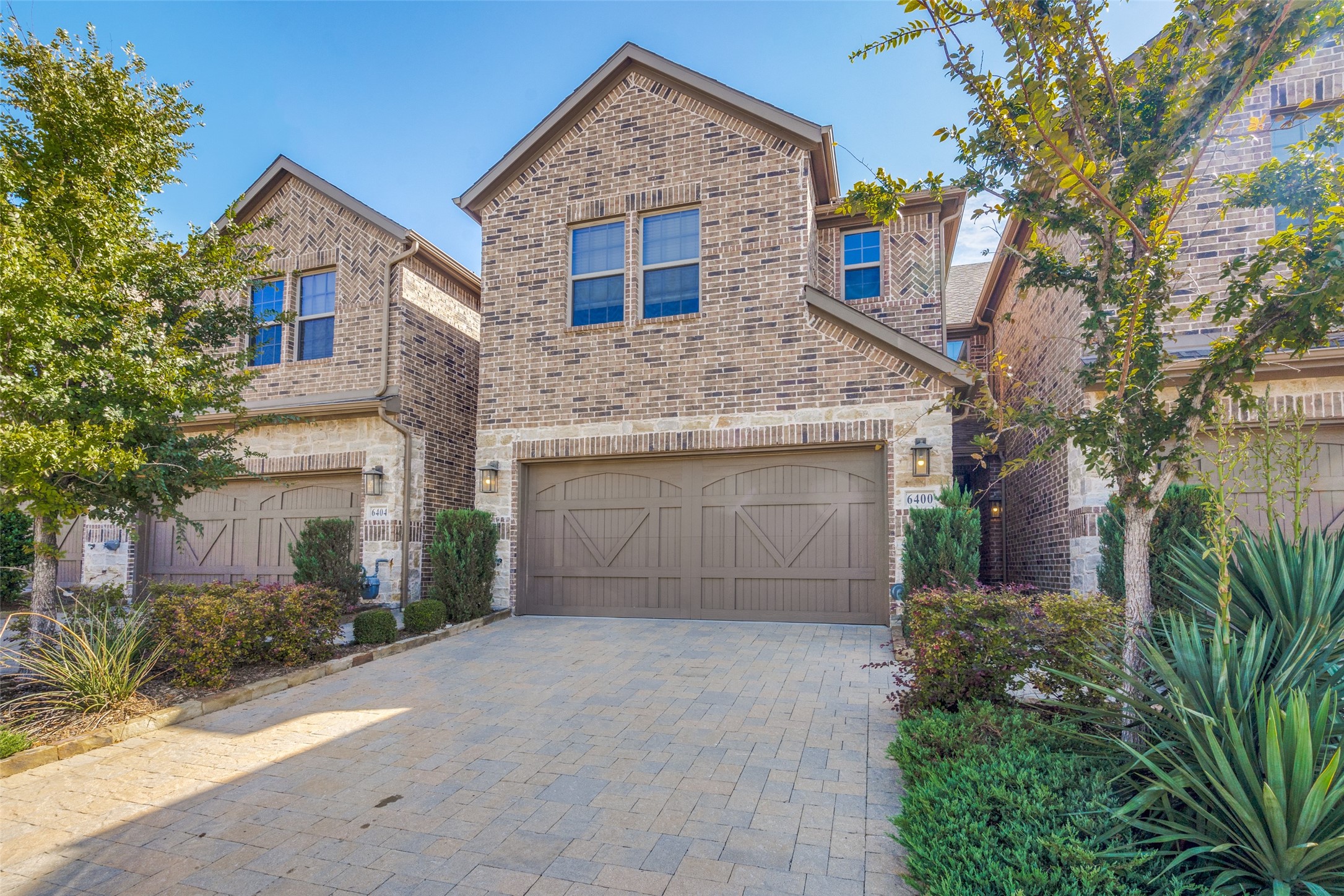6400 Hermosa Drive