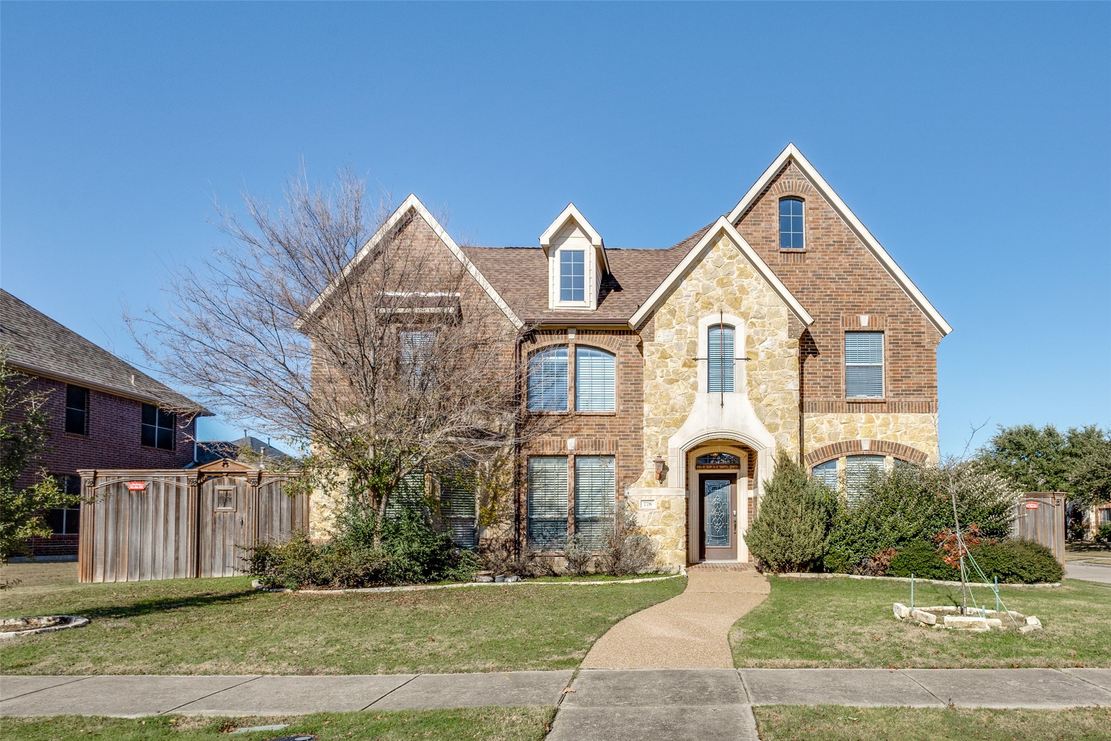 778 Fall River Drive