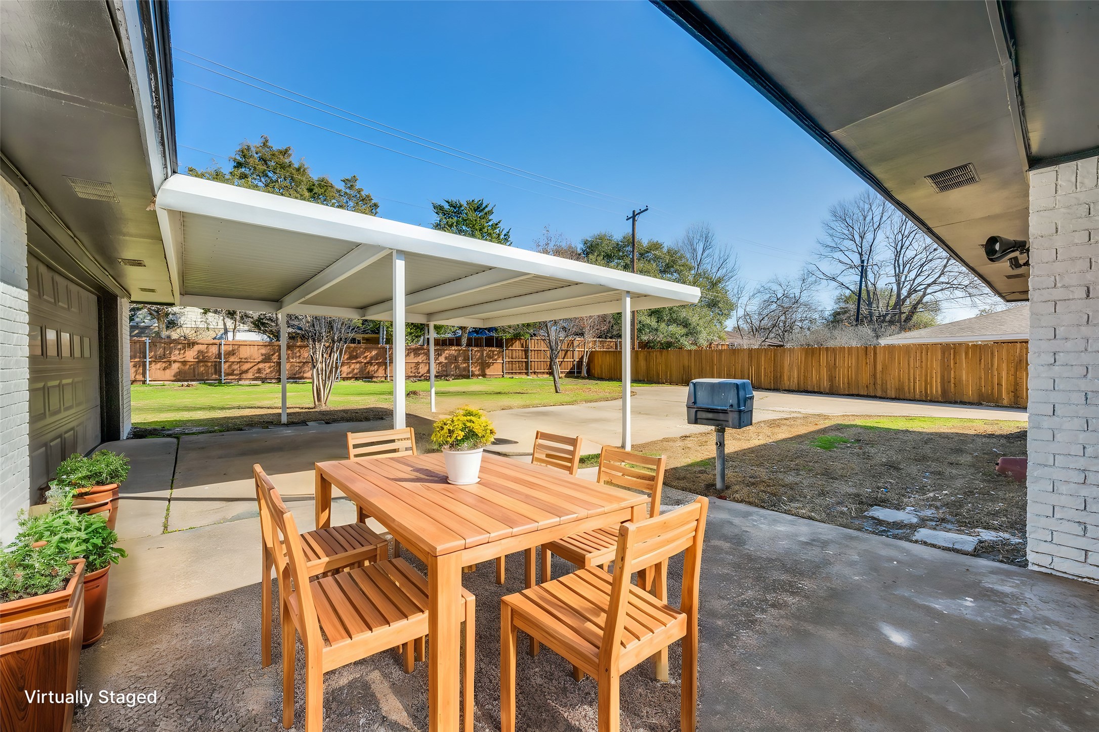 2418 Yellowstone Place
