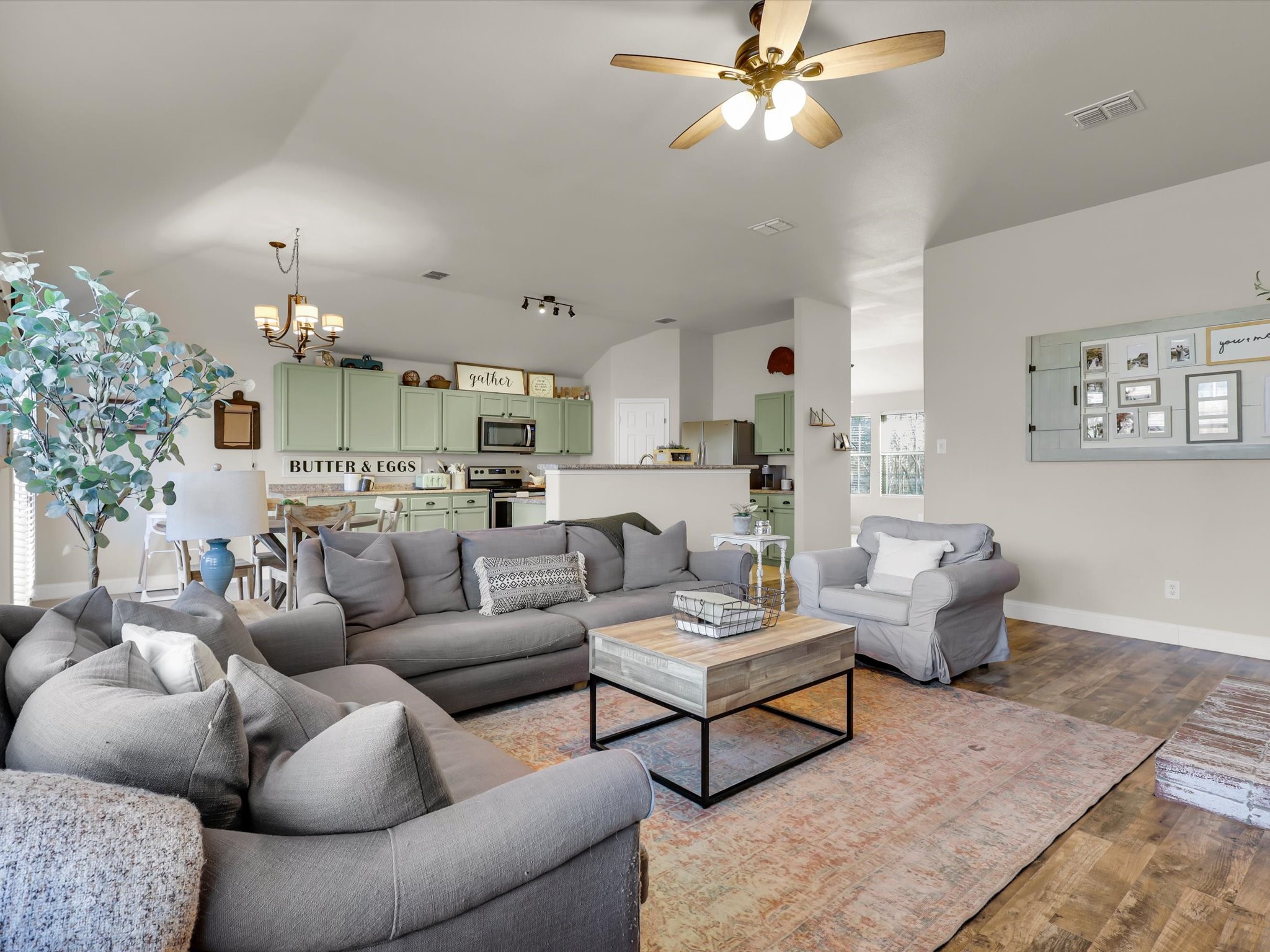 912 Marble Creek Drive