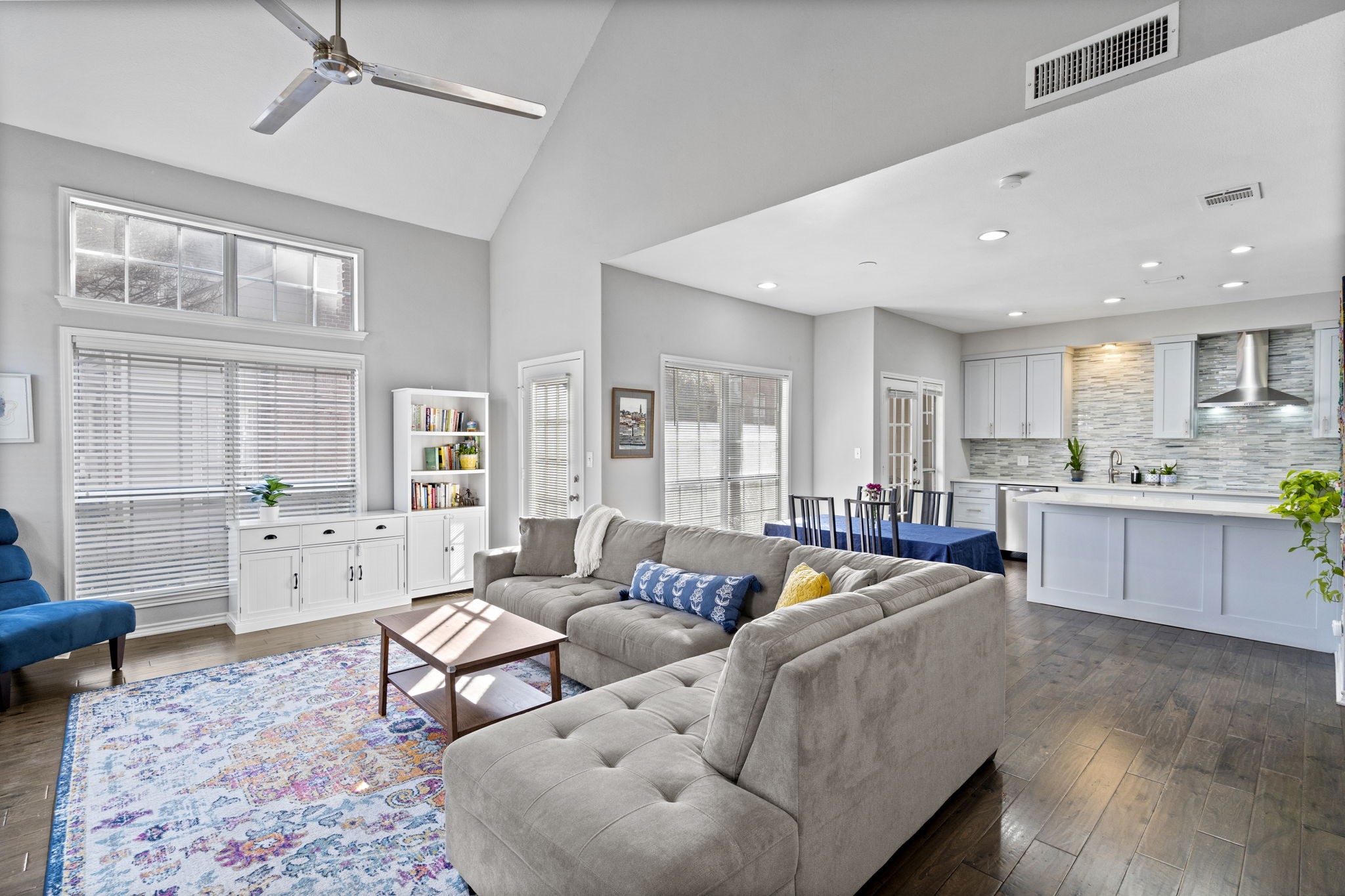 12680 Hillcrest Road 4111