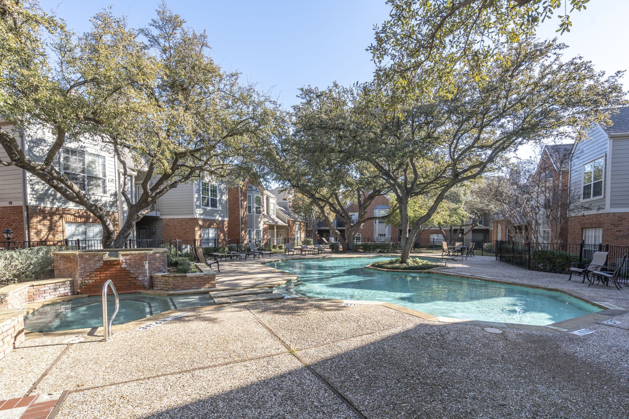12680 Hillcrest Road 4111