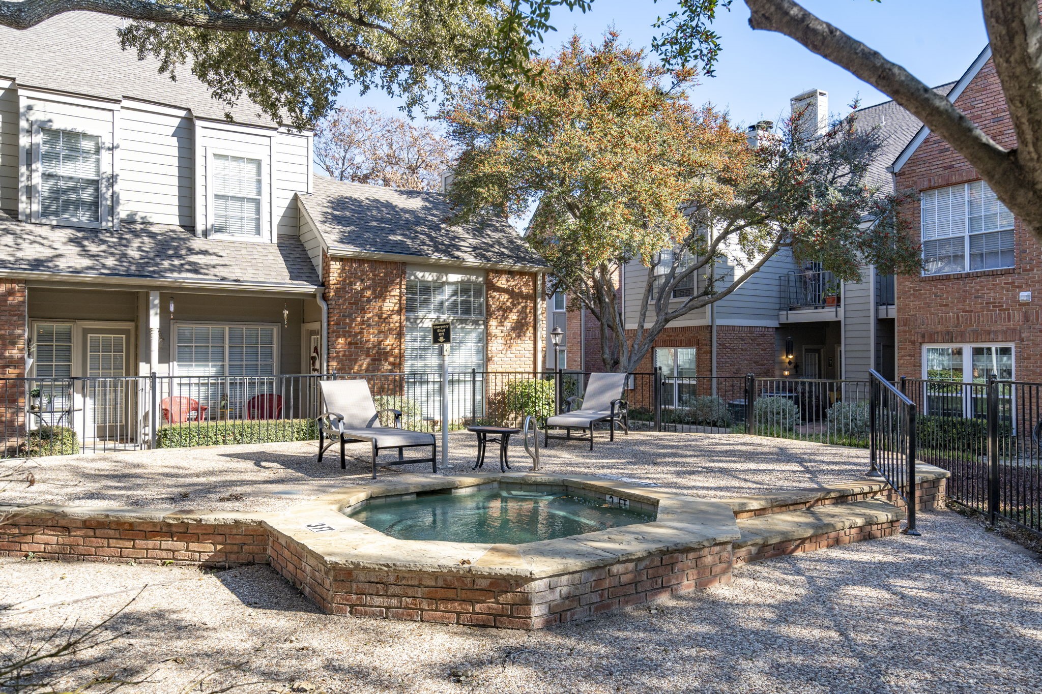 12680 Hillcrest Road 4111