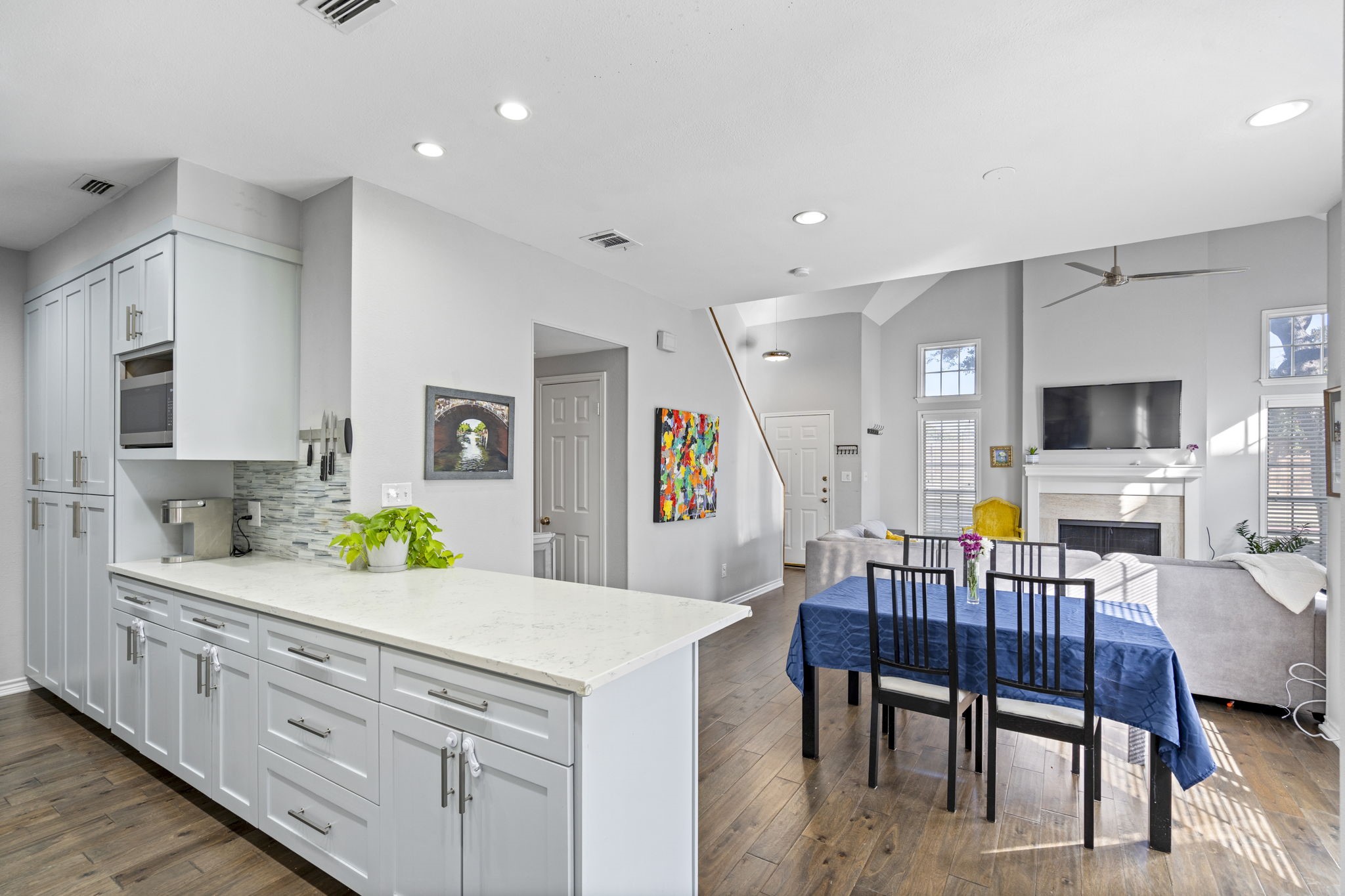 12680 Hillcrest Road 4111