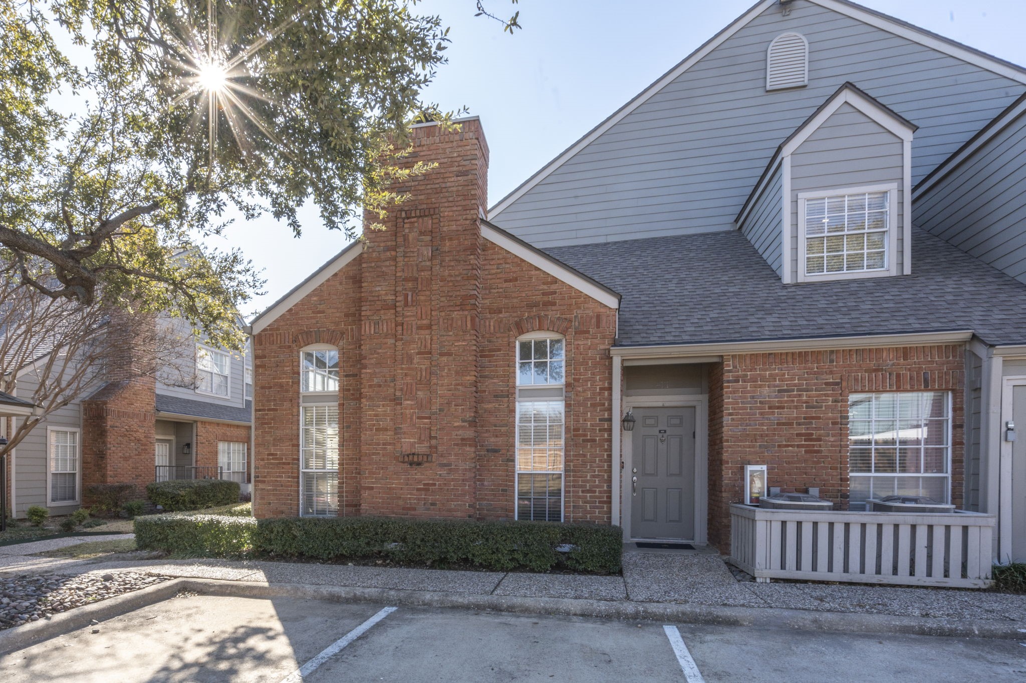 12680 Hillcrest Road 4111