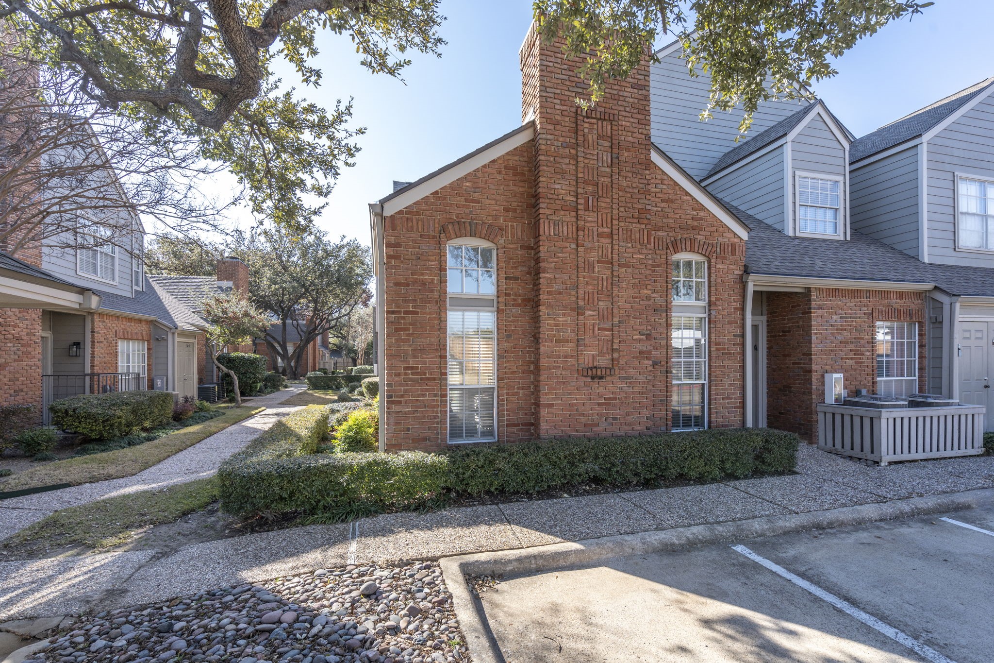 12680 Hillcrest Road 4111
