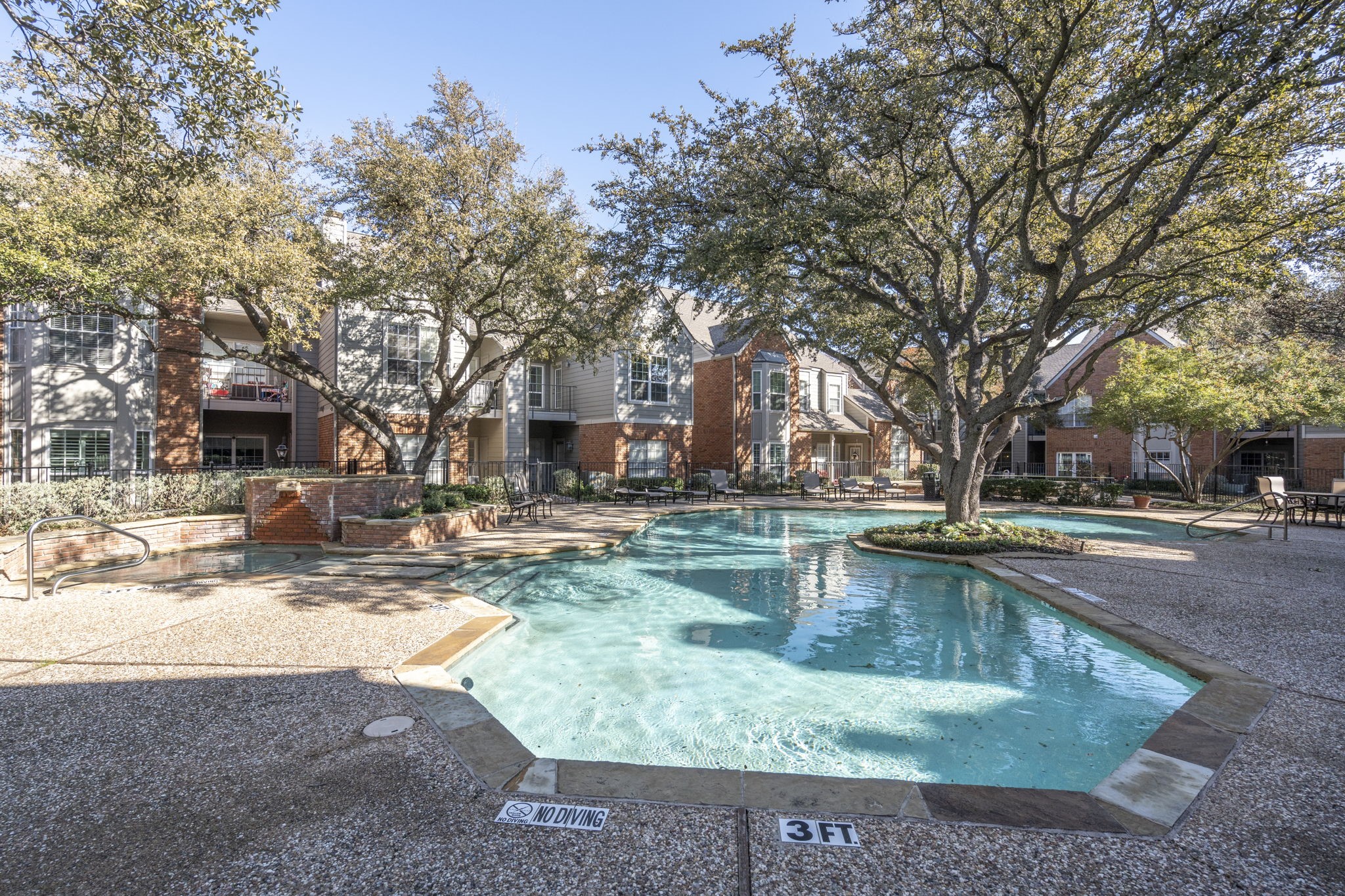 12680 Hillcrest Road 4111