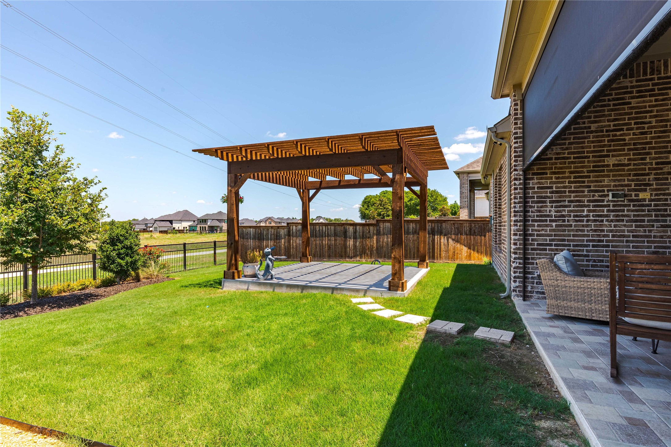 2711 Meadowbrook Boulevard