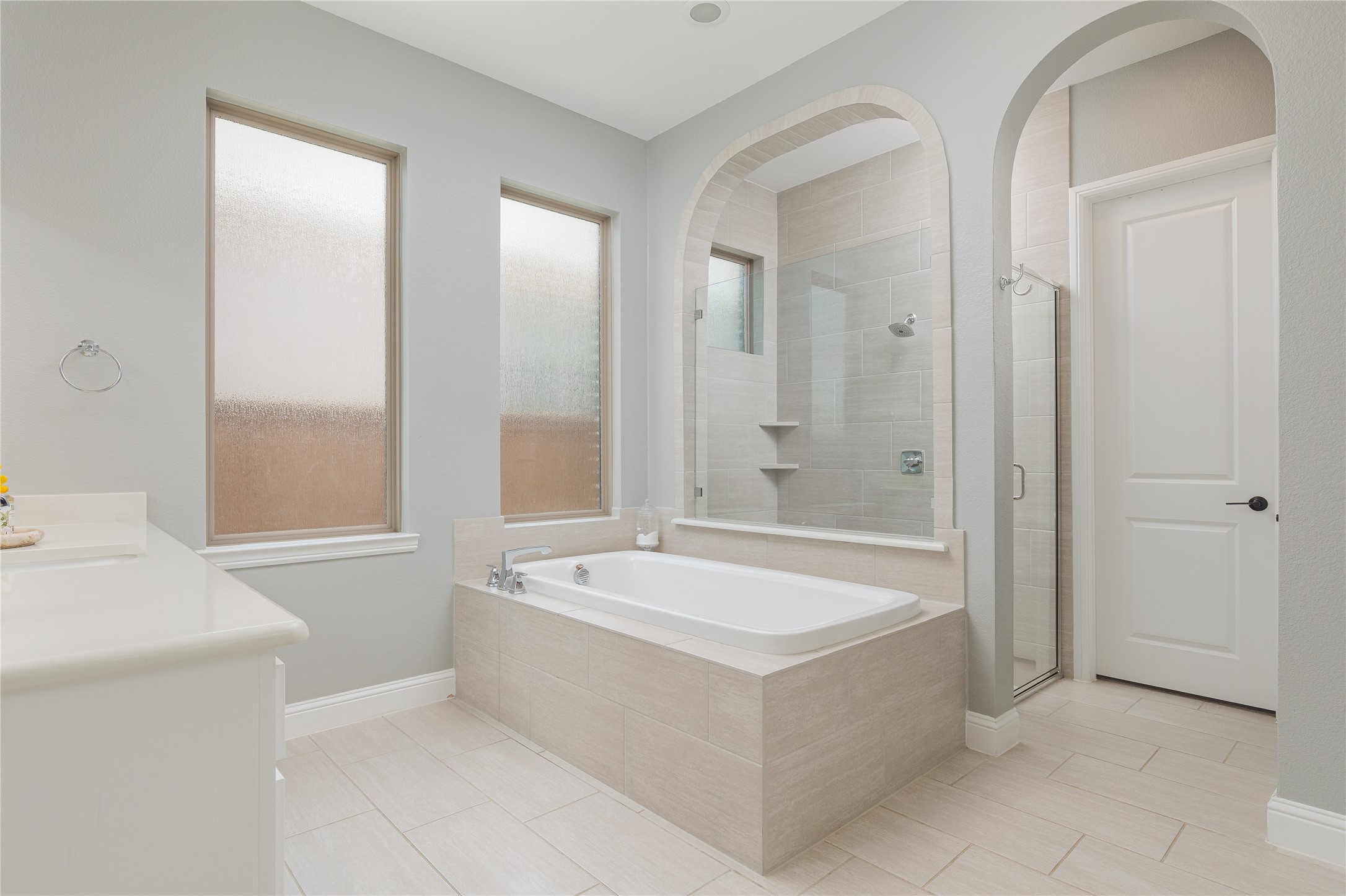 2711 Meadowbrook Boulevard