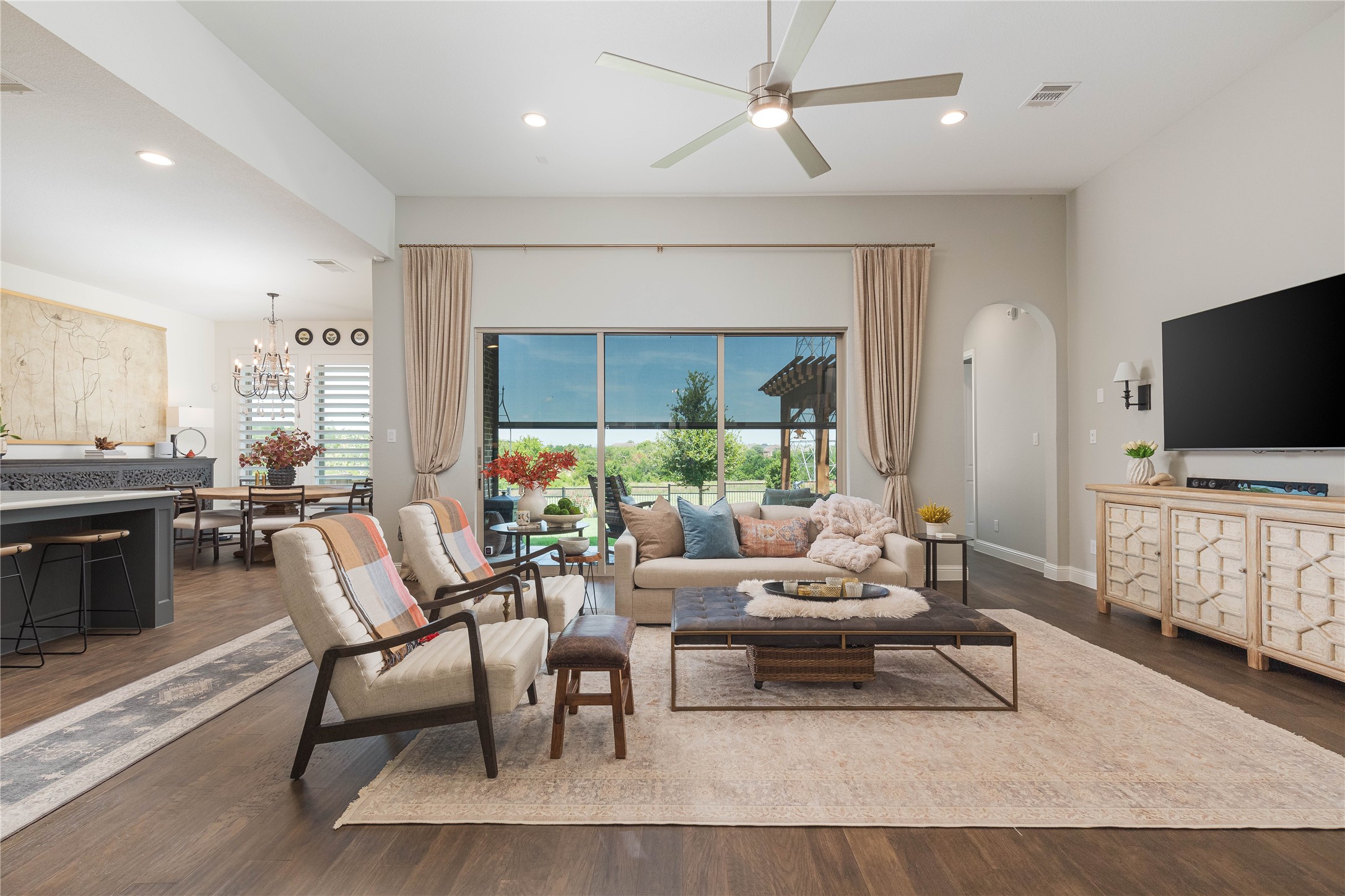 2711 Meadowbrook Boulevard