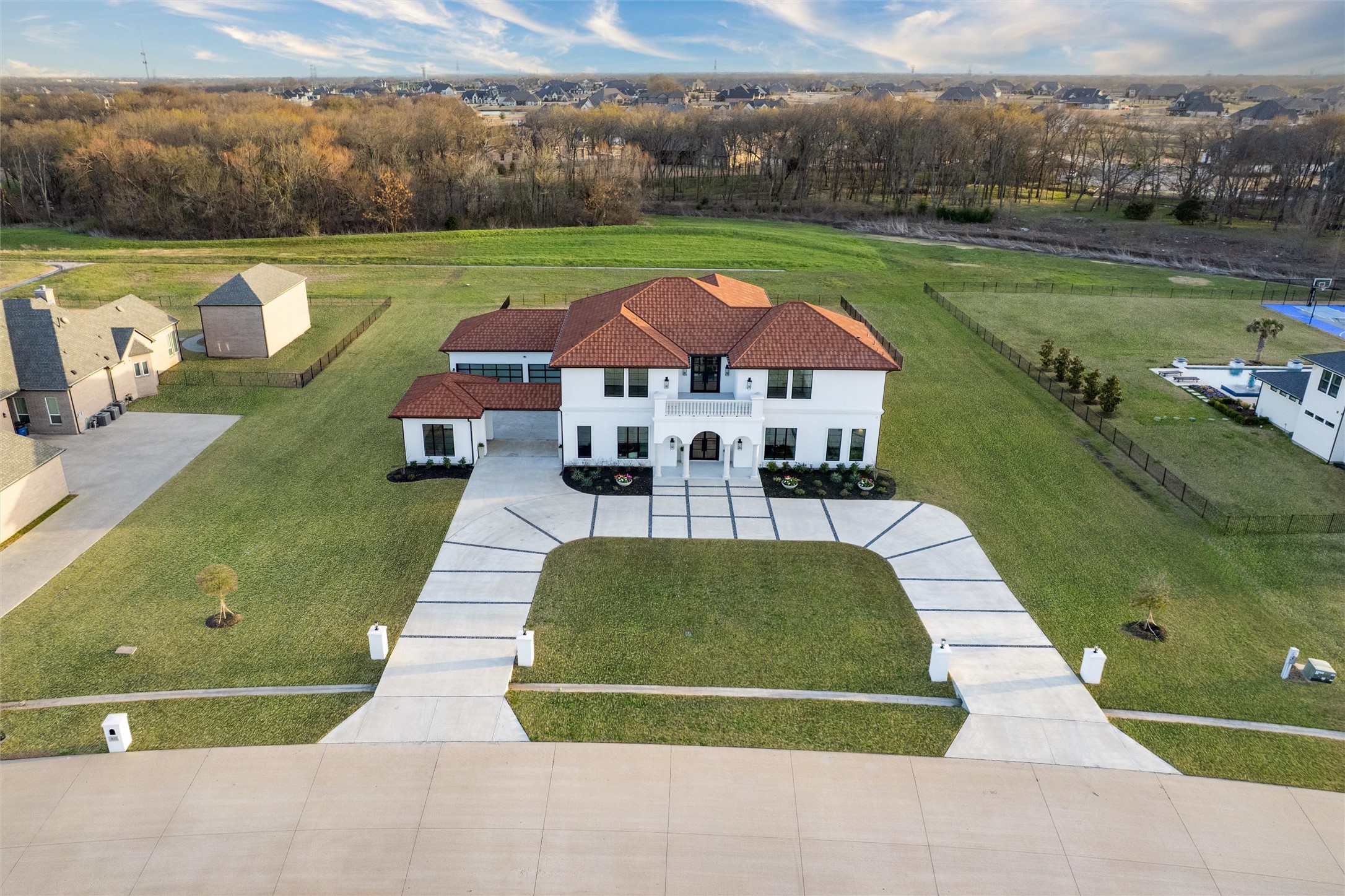915 Bentwater Drive