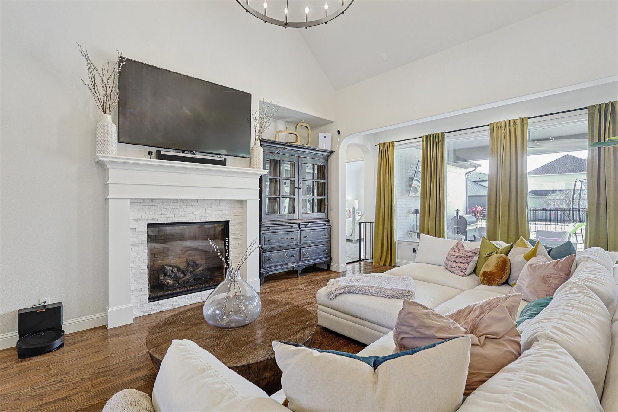 3351 Waverly Drive