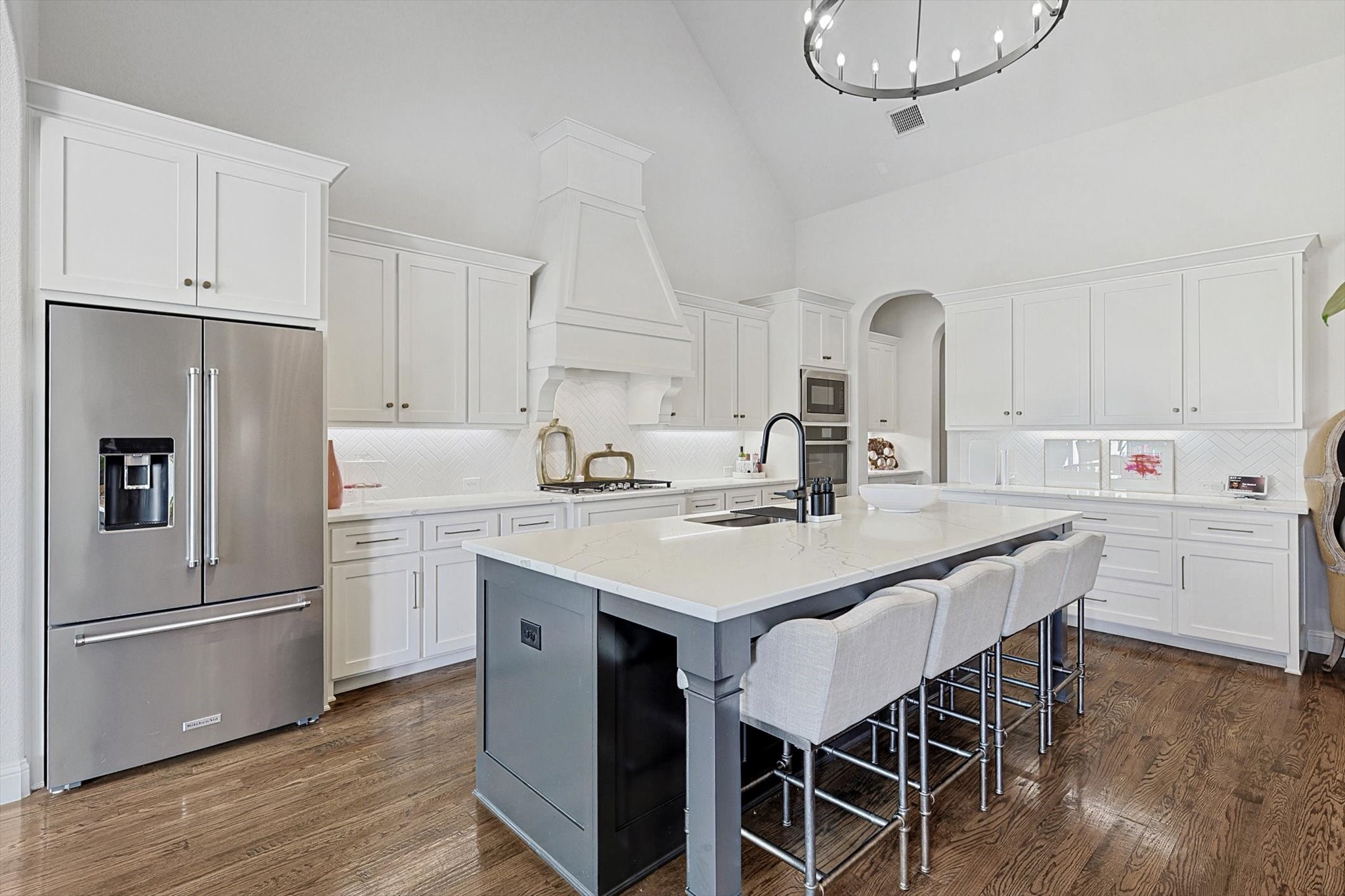 3351 Waverly Drive