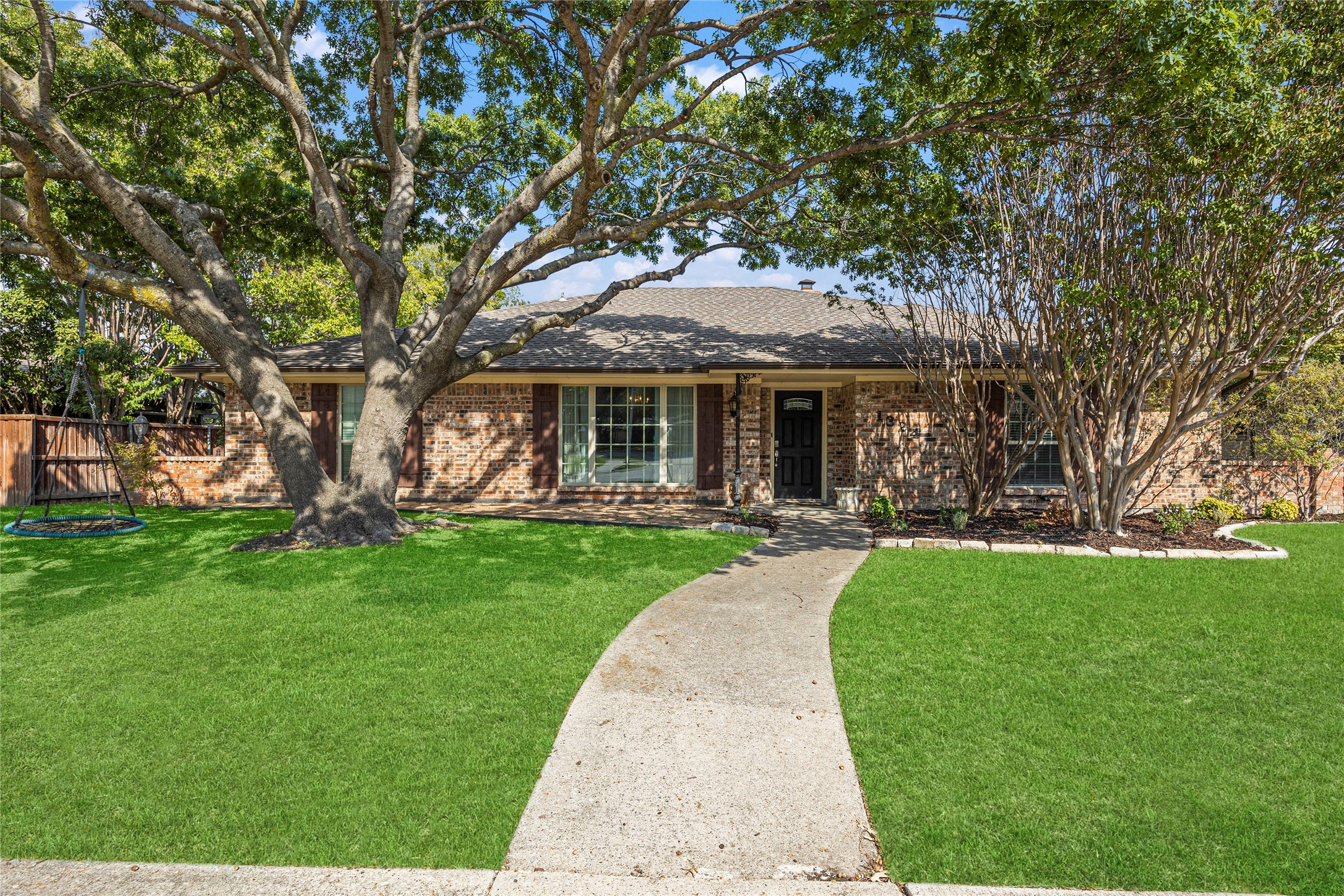 1824 Greenway Drive