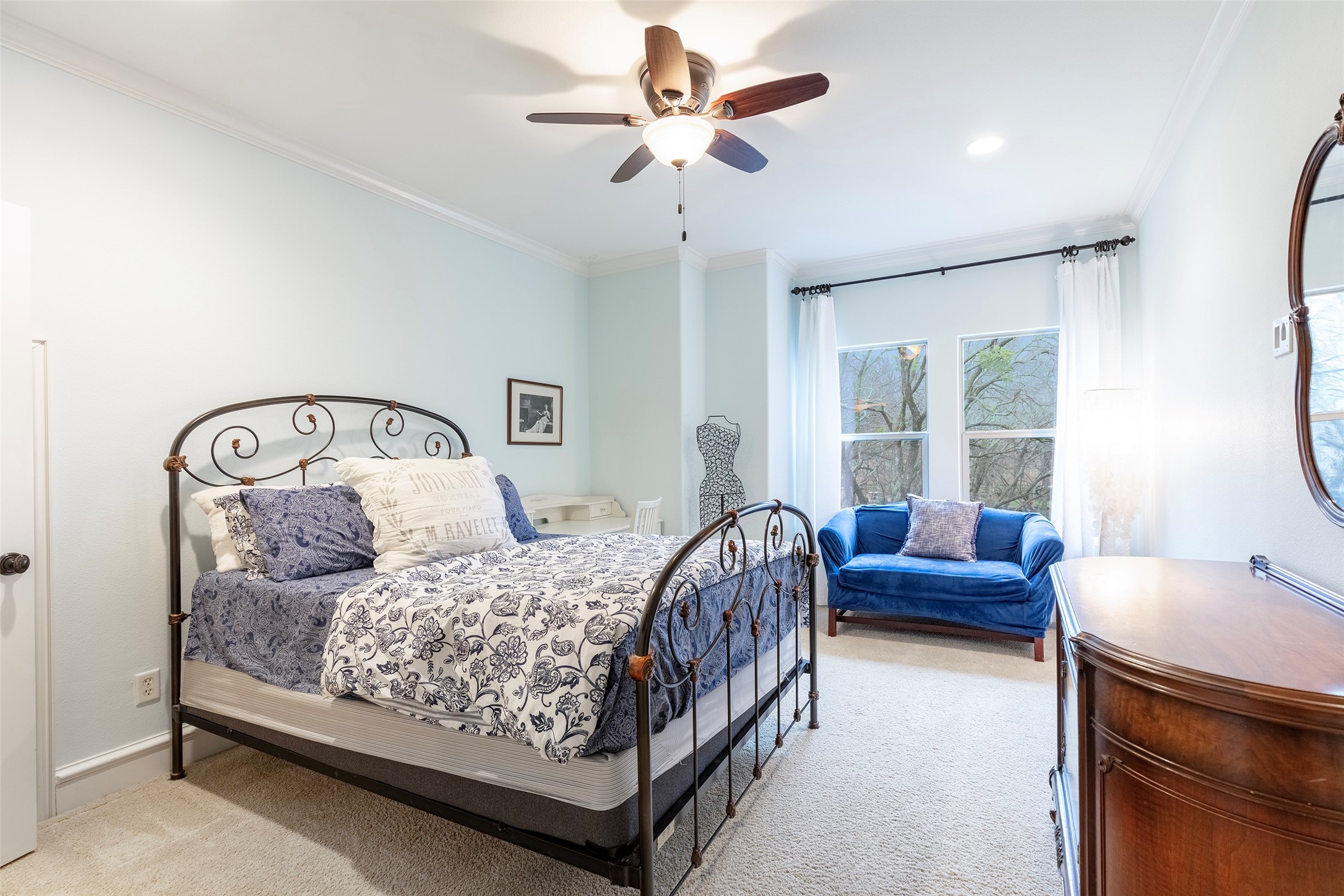 6413 Avalon Woods Drive