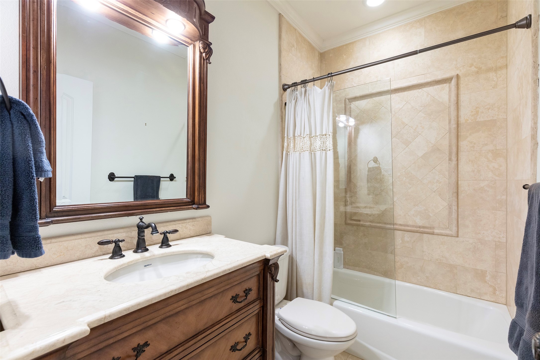 6413 Avalon Woods Drive
