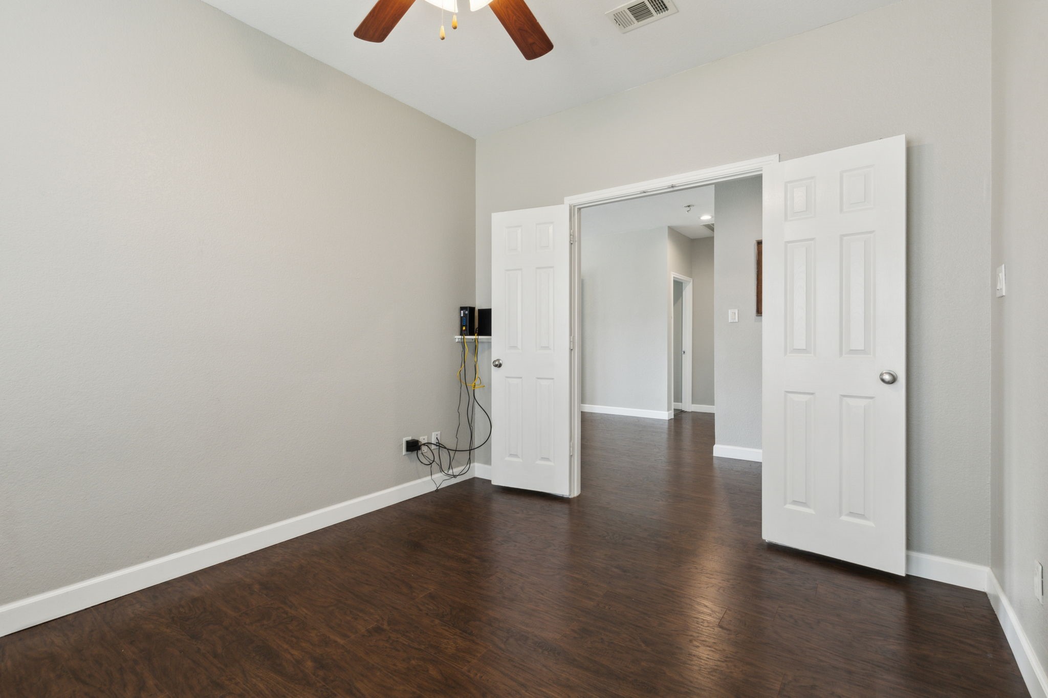 1711 White Mountain Way