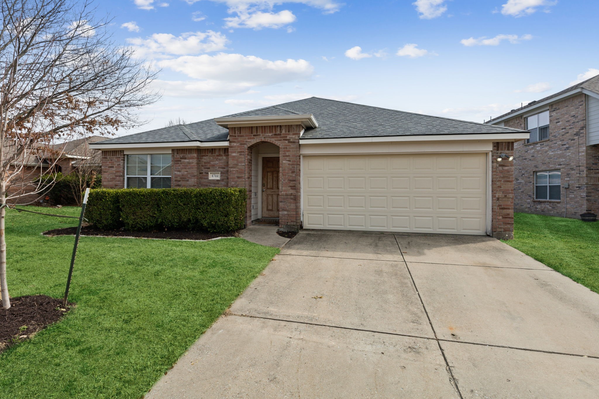 1711 White Mountain Way