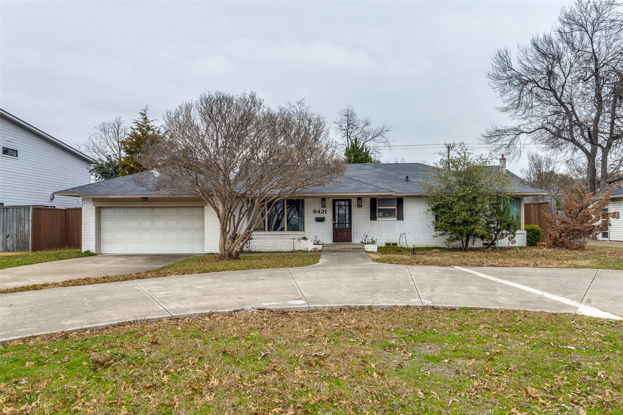 6421 Royal Lane