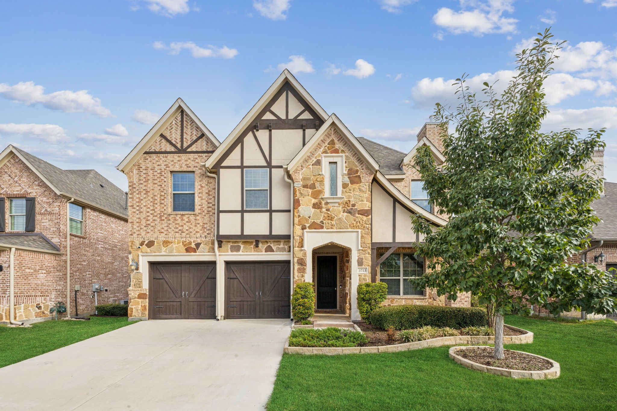 3713 Canterbury