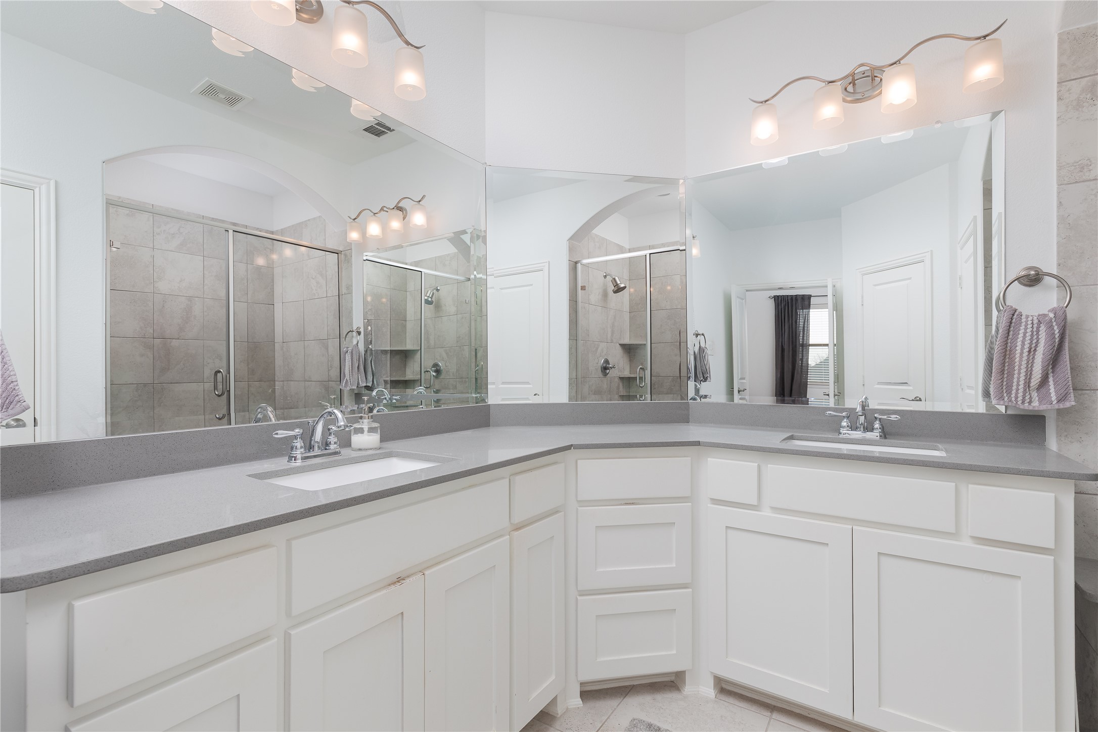 3121 Decker Drive