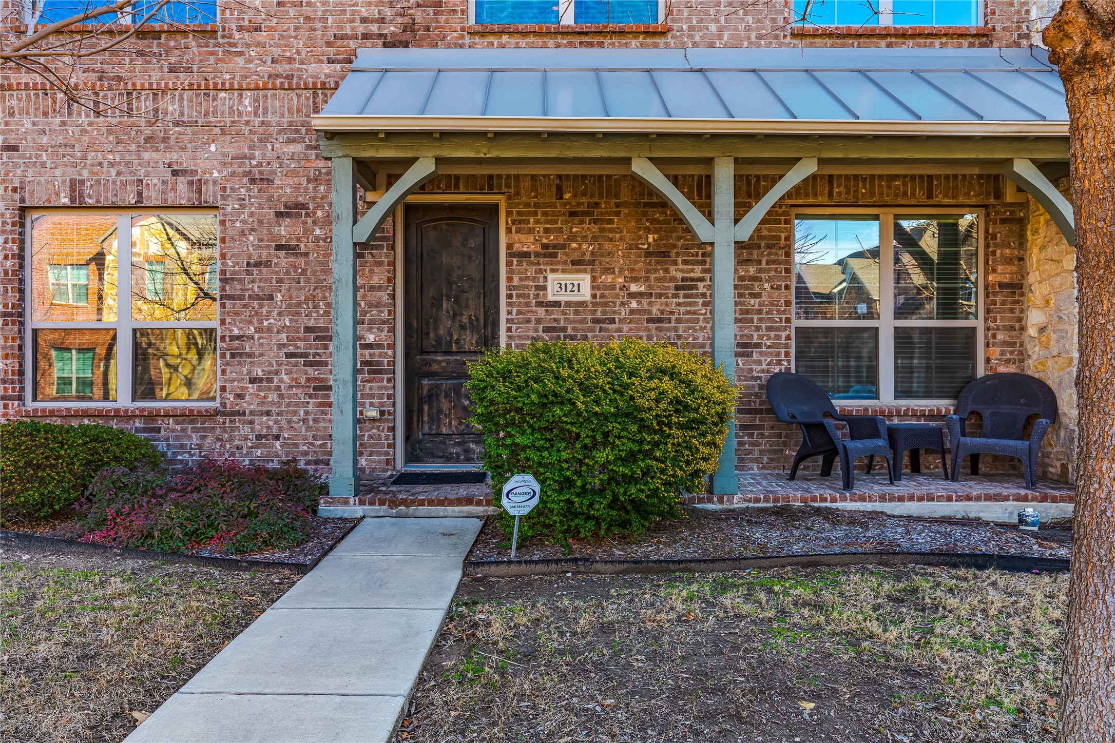 3121 Decker Drive