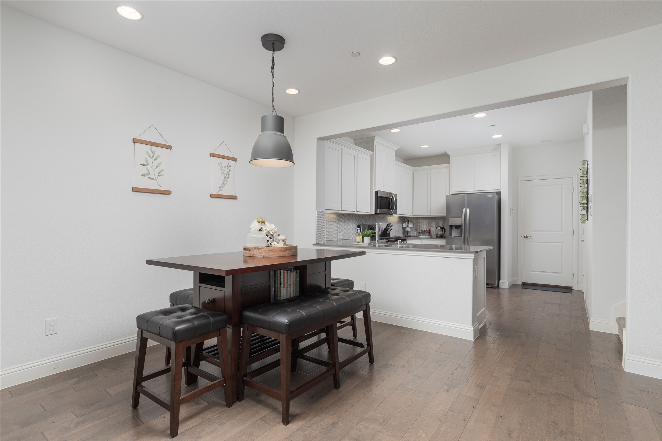 3121 Decker Drive