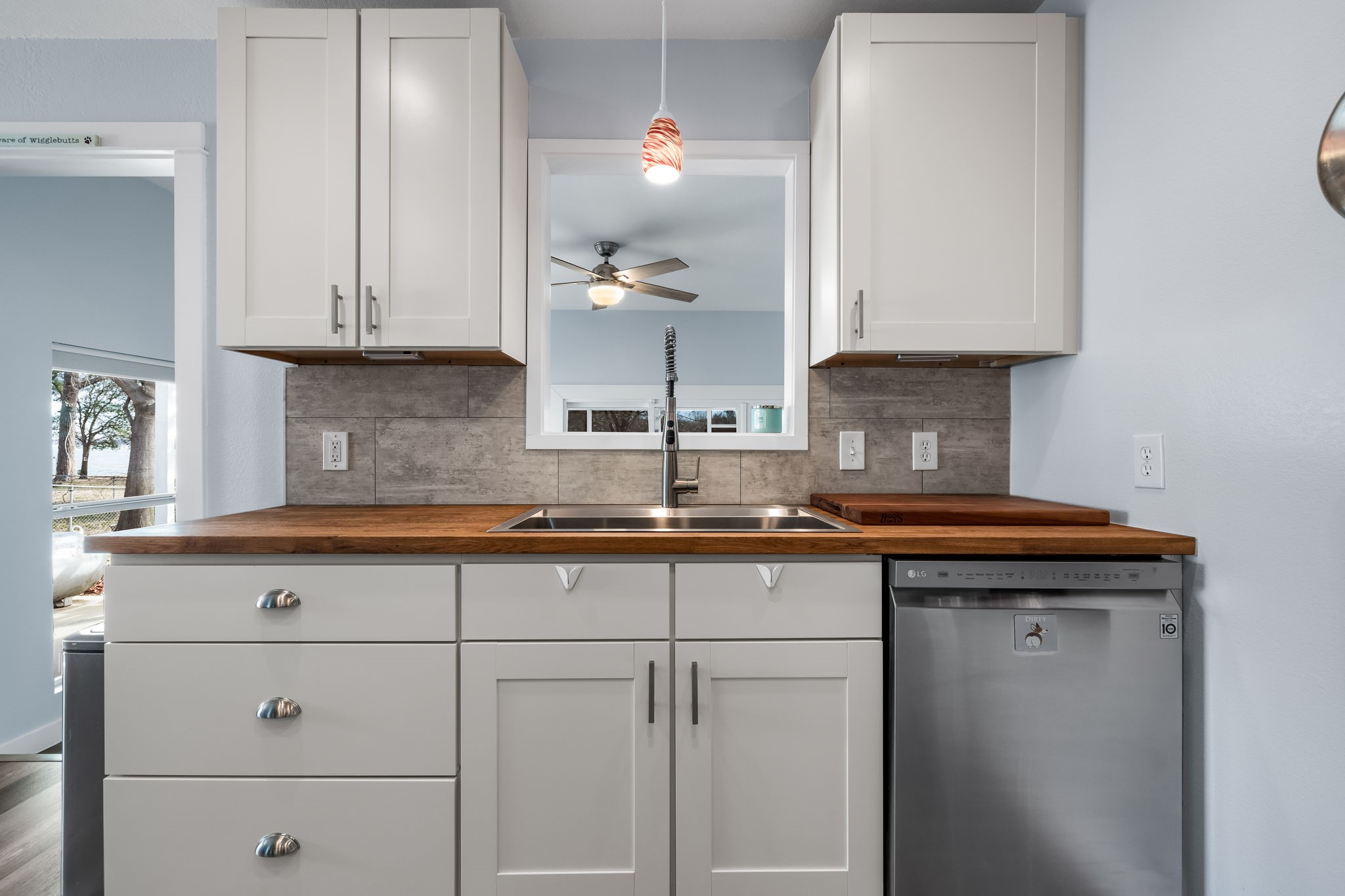 10141 Lynn Lane