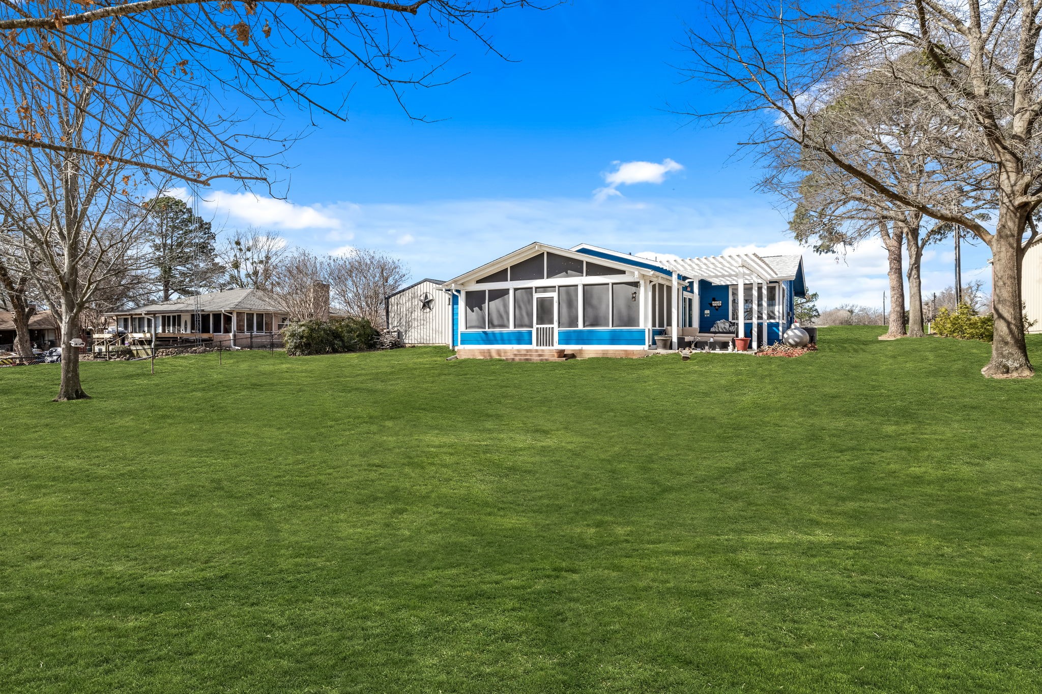 10141 Lynn Lane