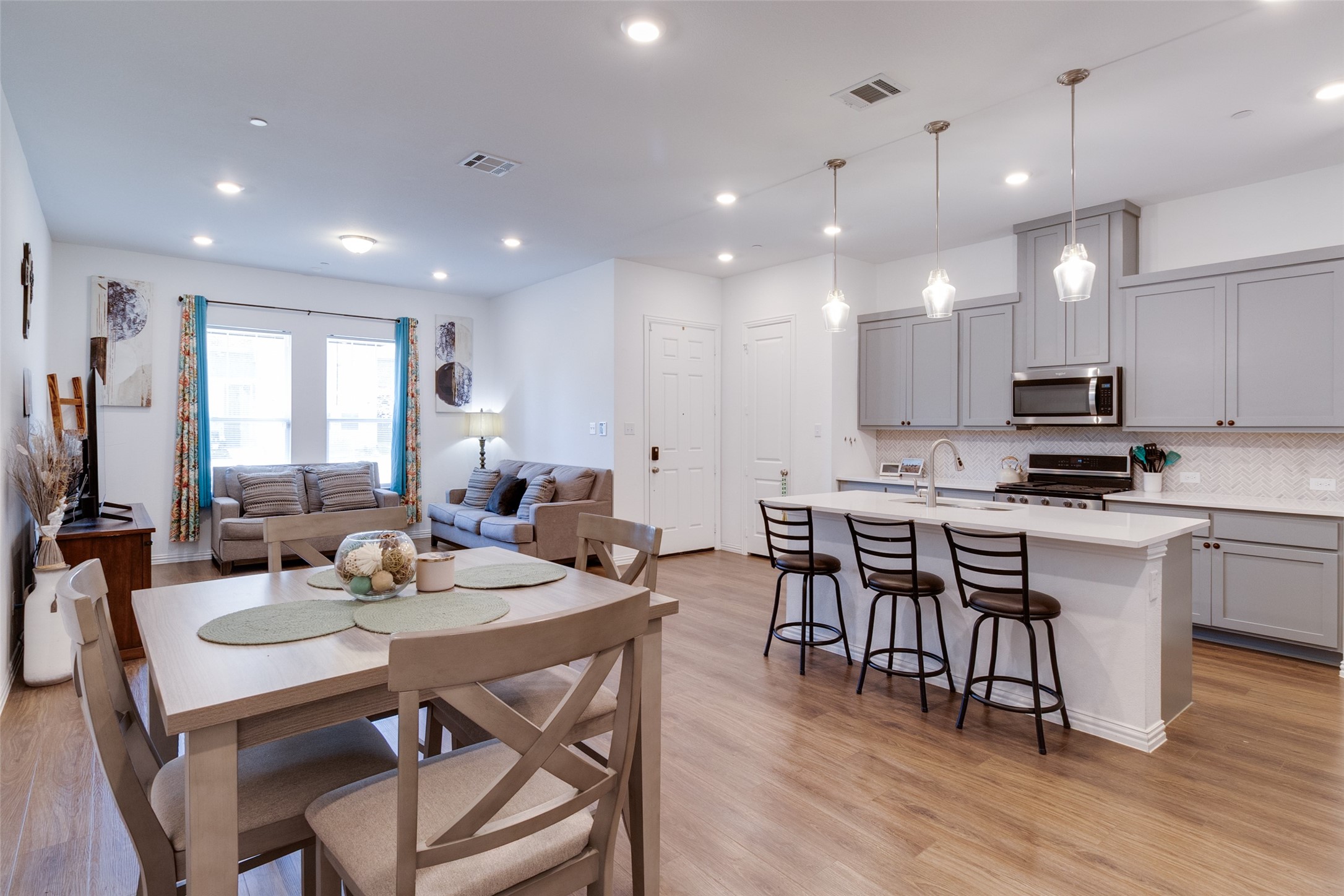 3216 Colorado Lane