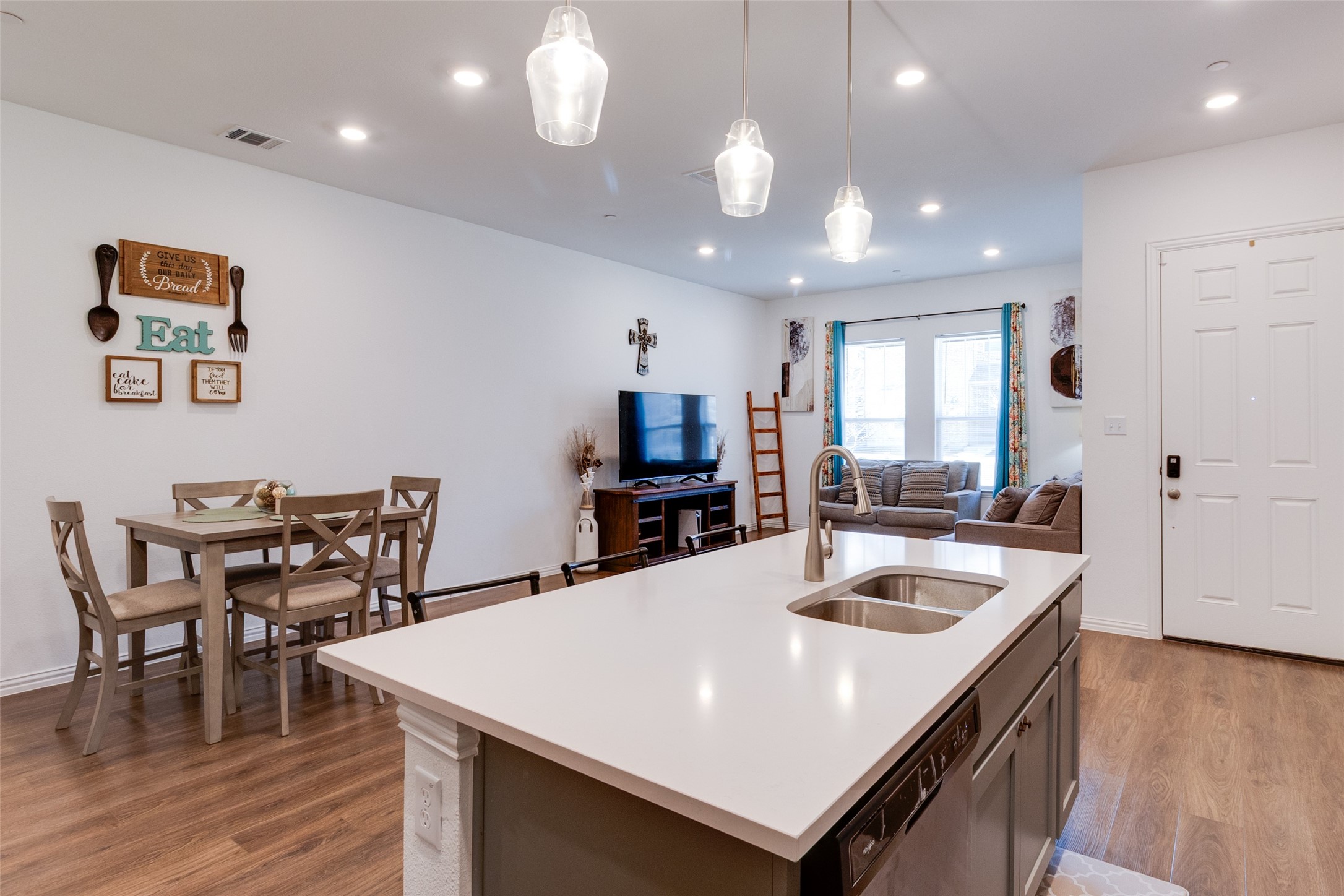 3216 Colorado Lane