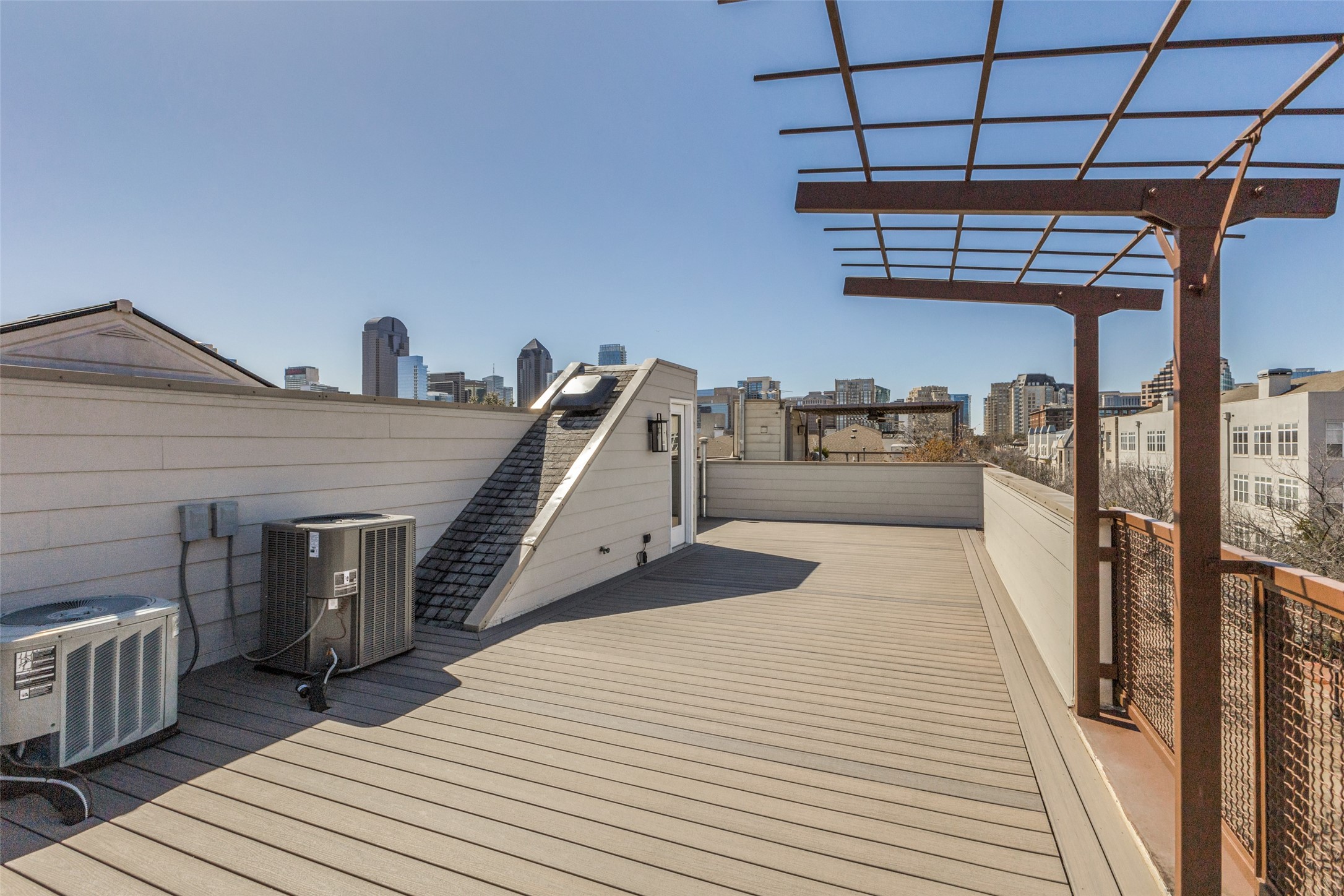 2339 Clark Street