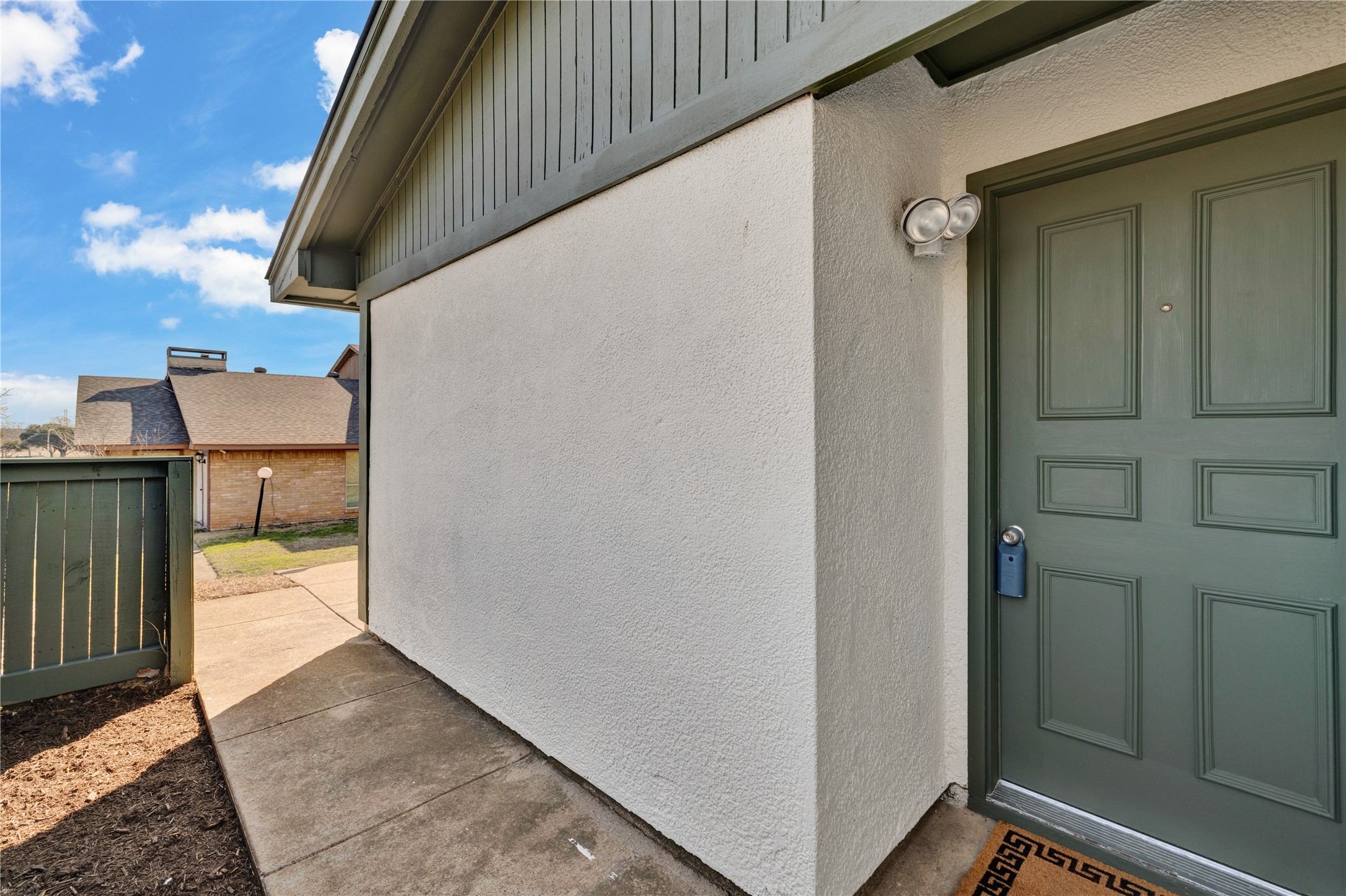 1402 S Carrier Parkway 410