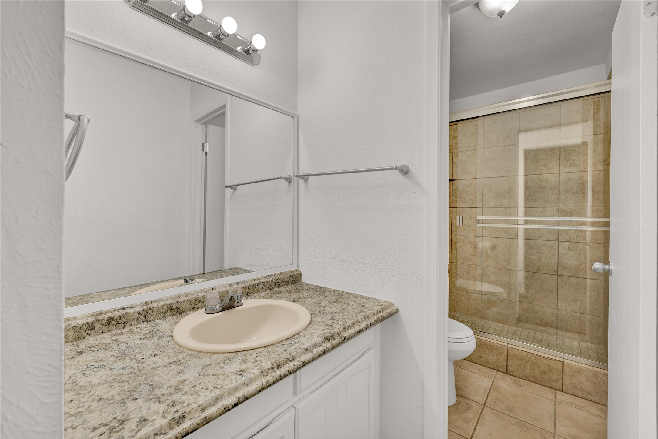 1402 S Carrier Parkway 410