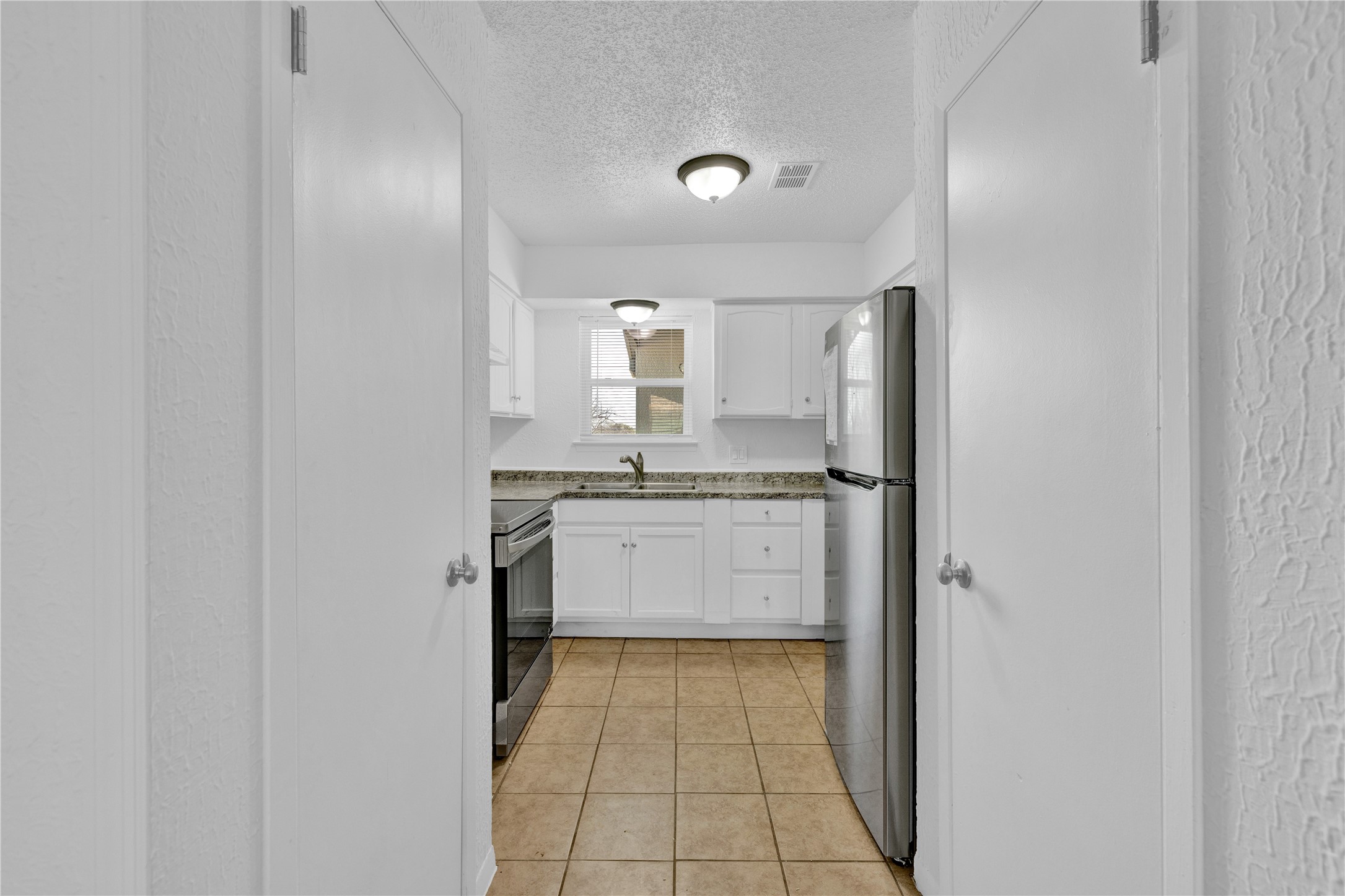 1402 S Carrier Parkway 410