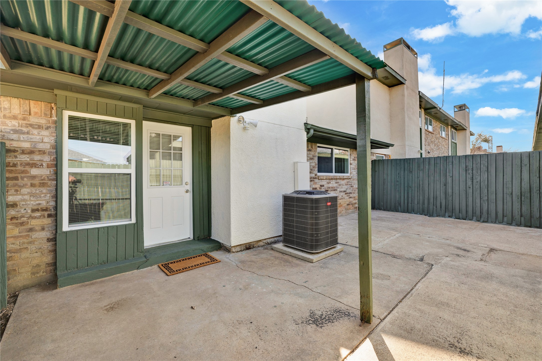 1402 S Carrier Parkway 410