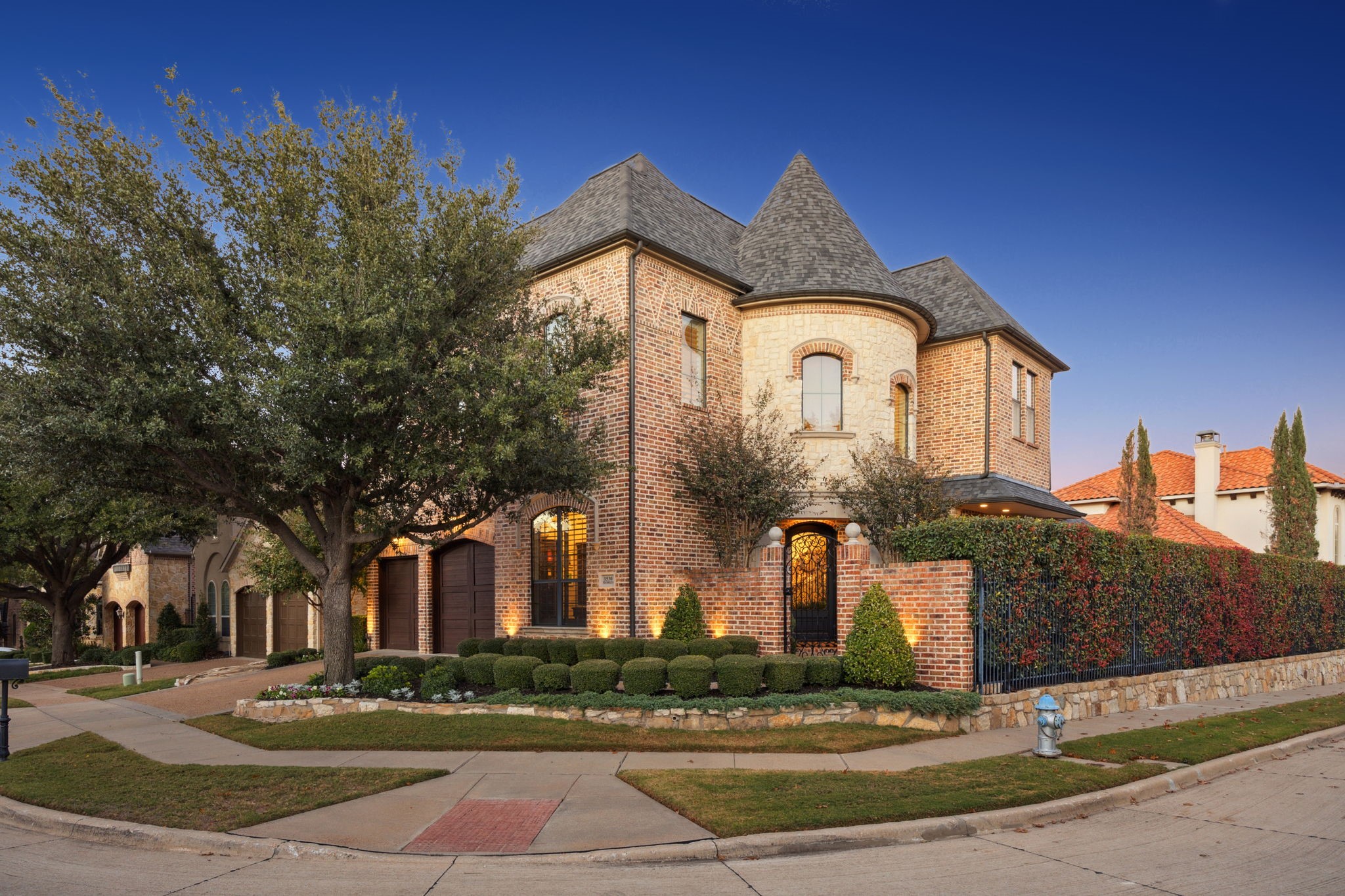 1530 Morris Lane
