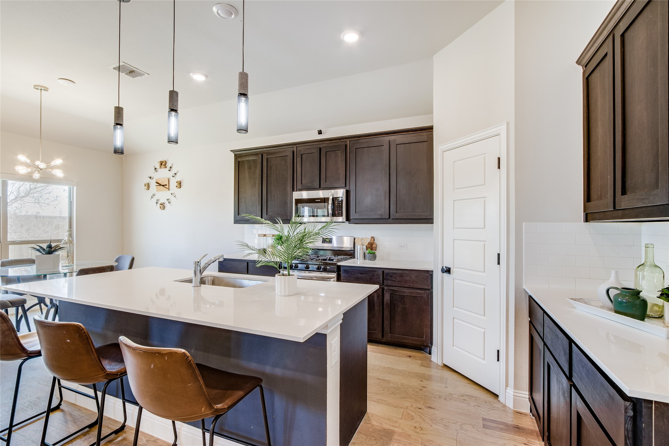 4008 Sparrow Trail