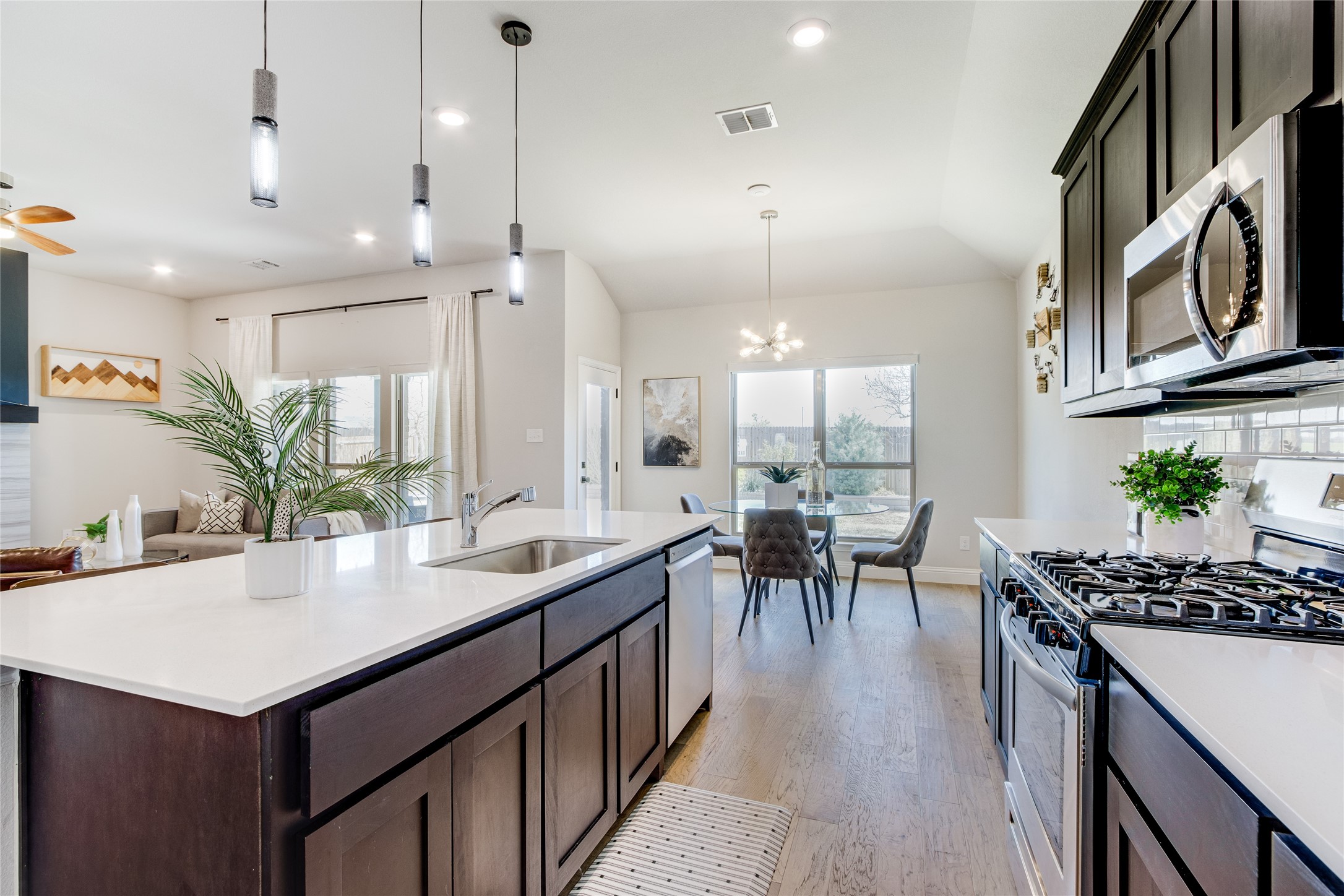 4008 Sparrow Trail