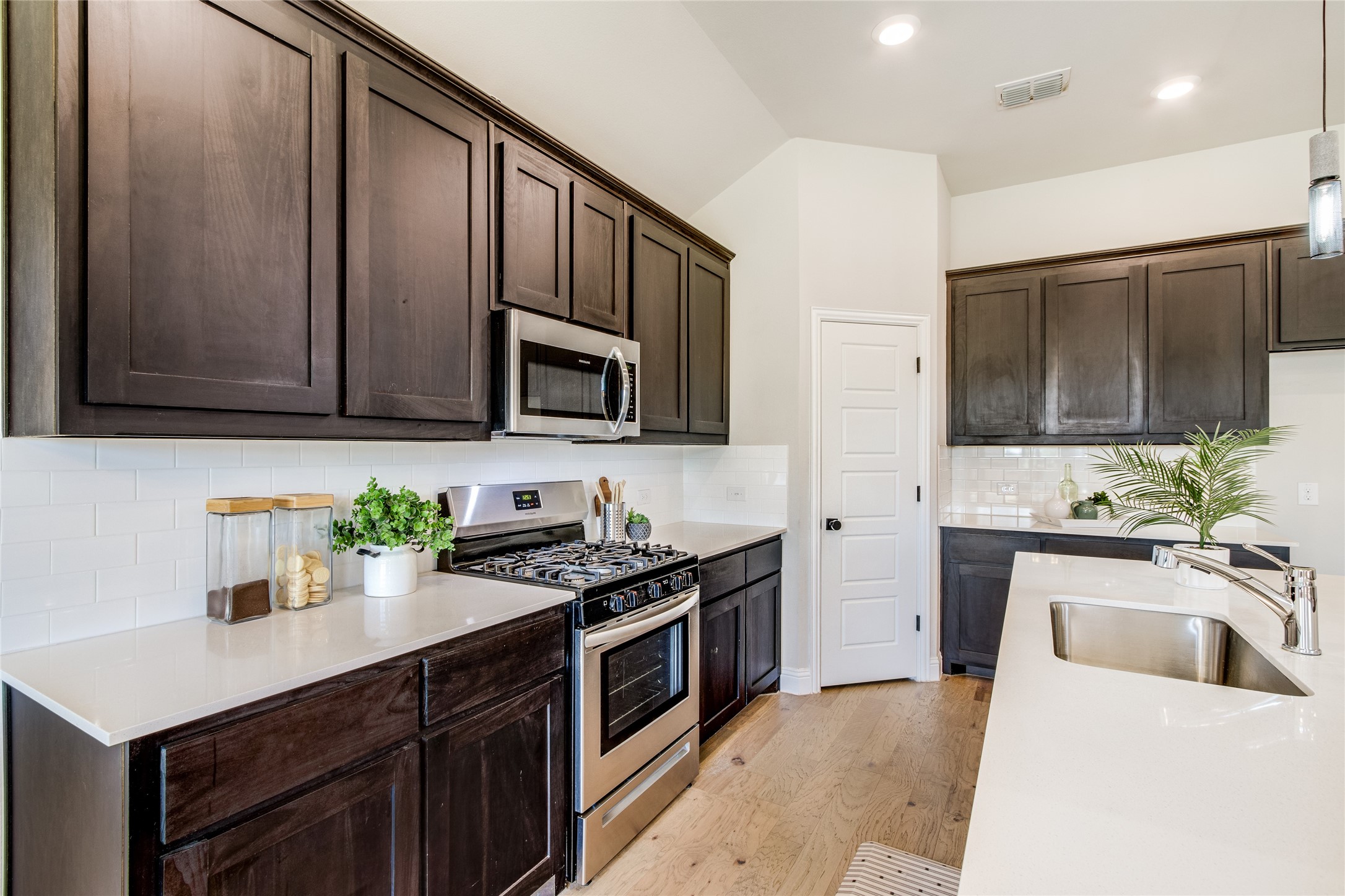 4008 Sparrow Trail