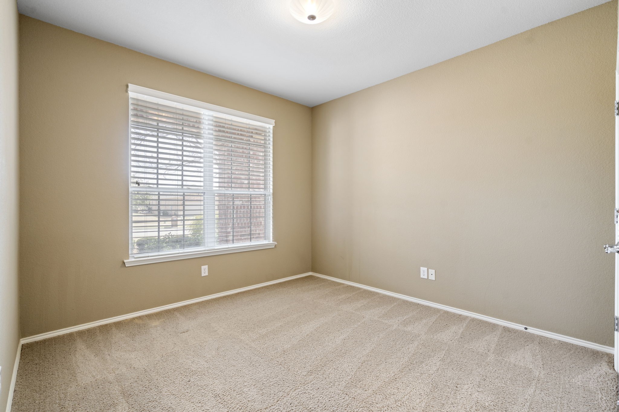 926 Imperial Valley Lane