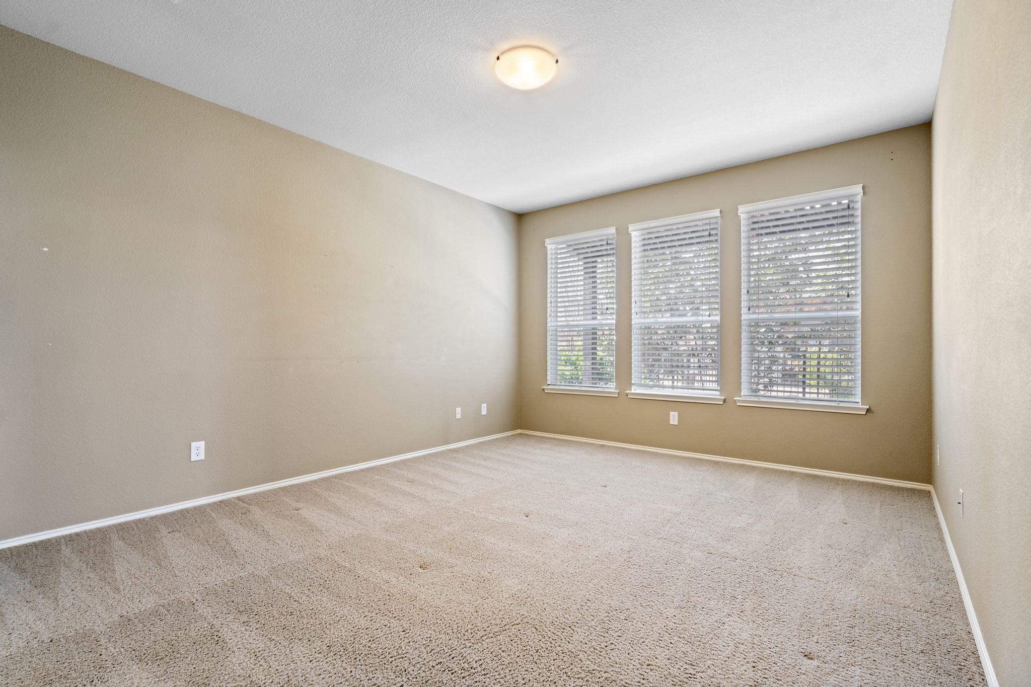 926 Imperial Valley Lane